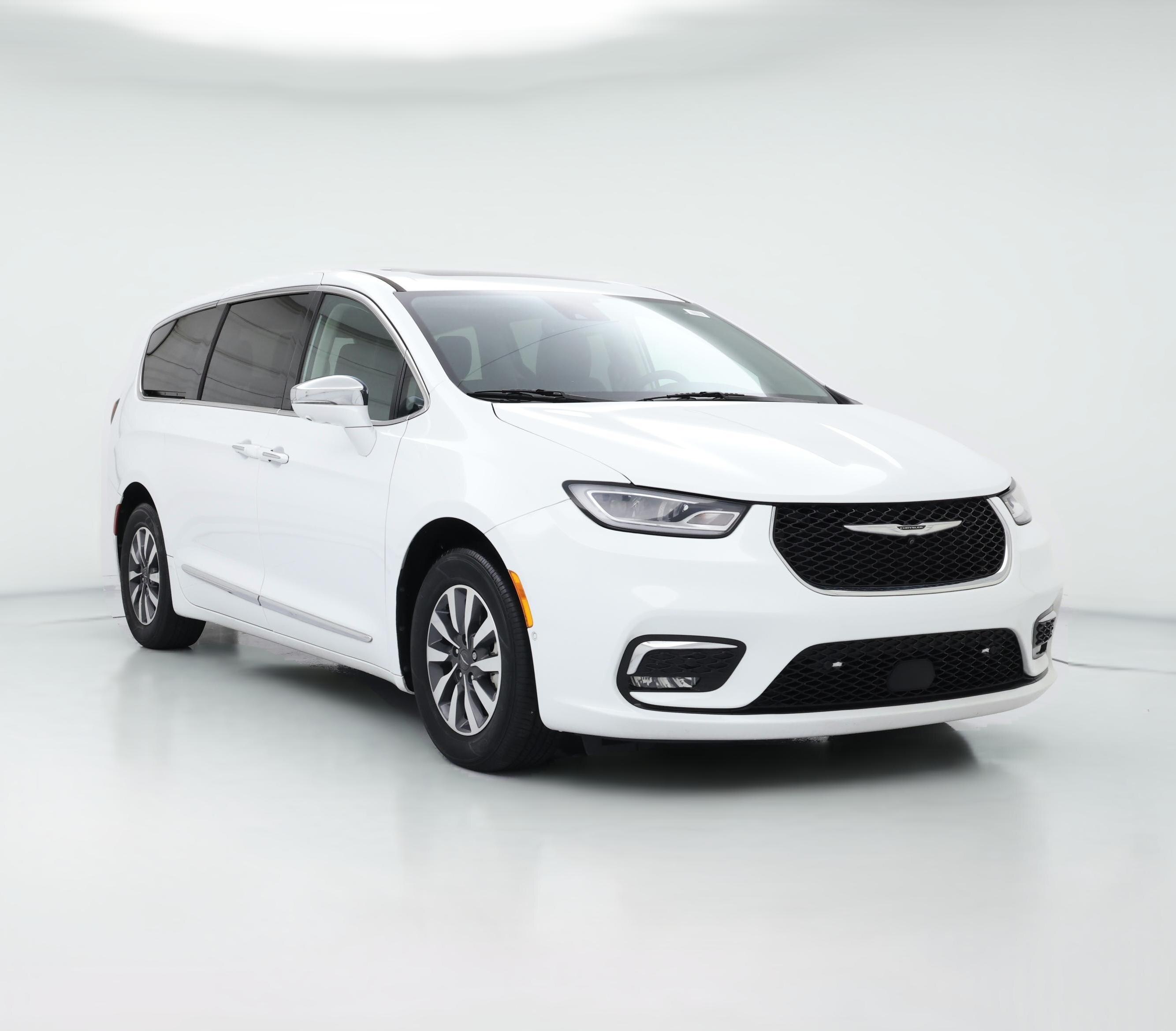 Thumbnail: 2022 Chrysler Pacifica - 1