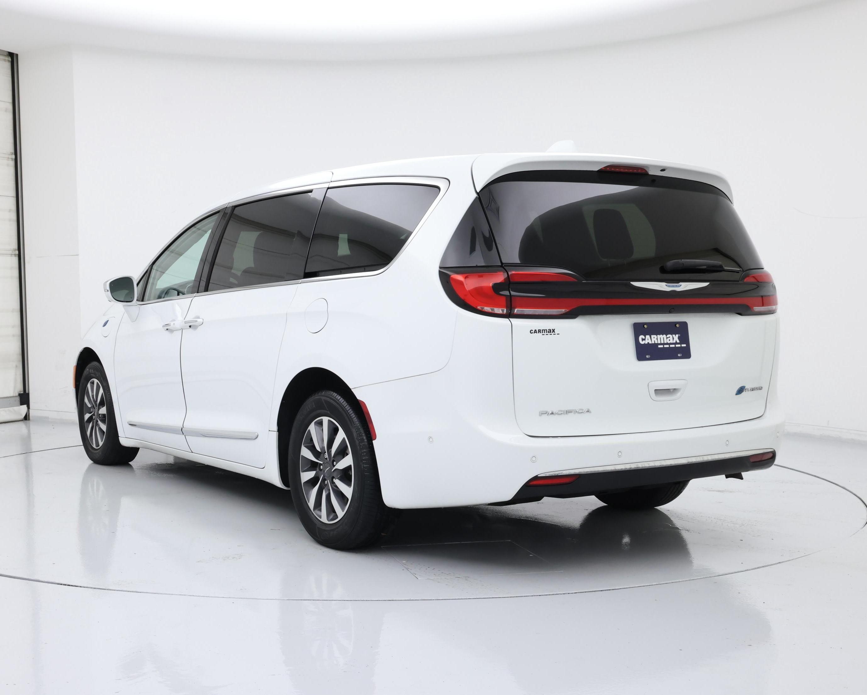 Thumbnail: 2022 Chrysler Pacifica - 2