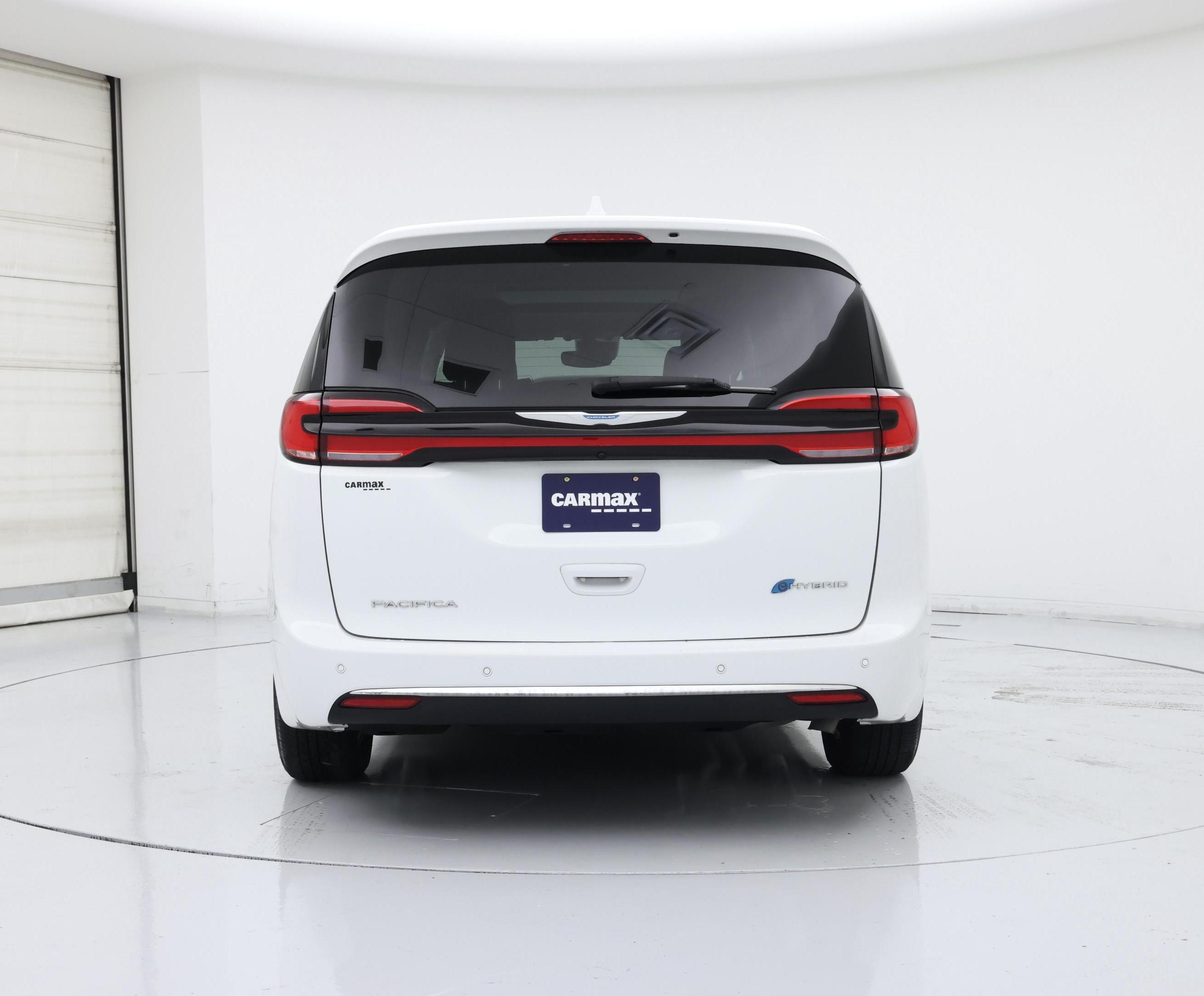 Thumbnail: 2022 Chrysler Pacifica - 6