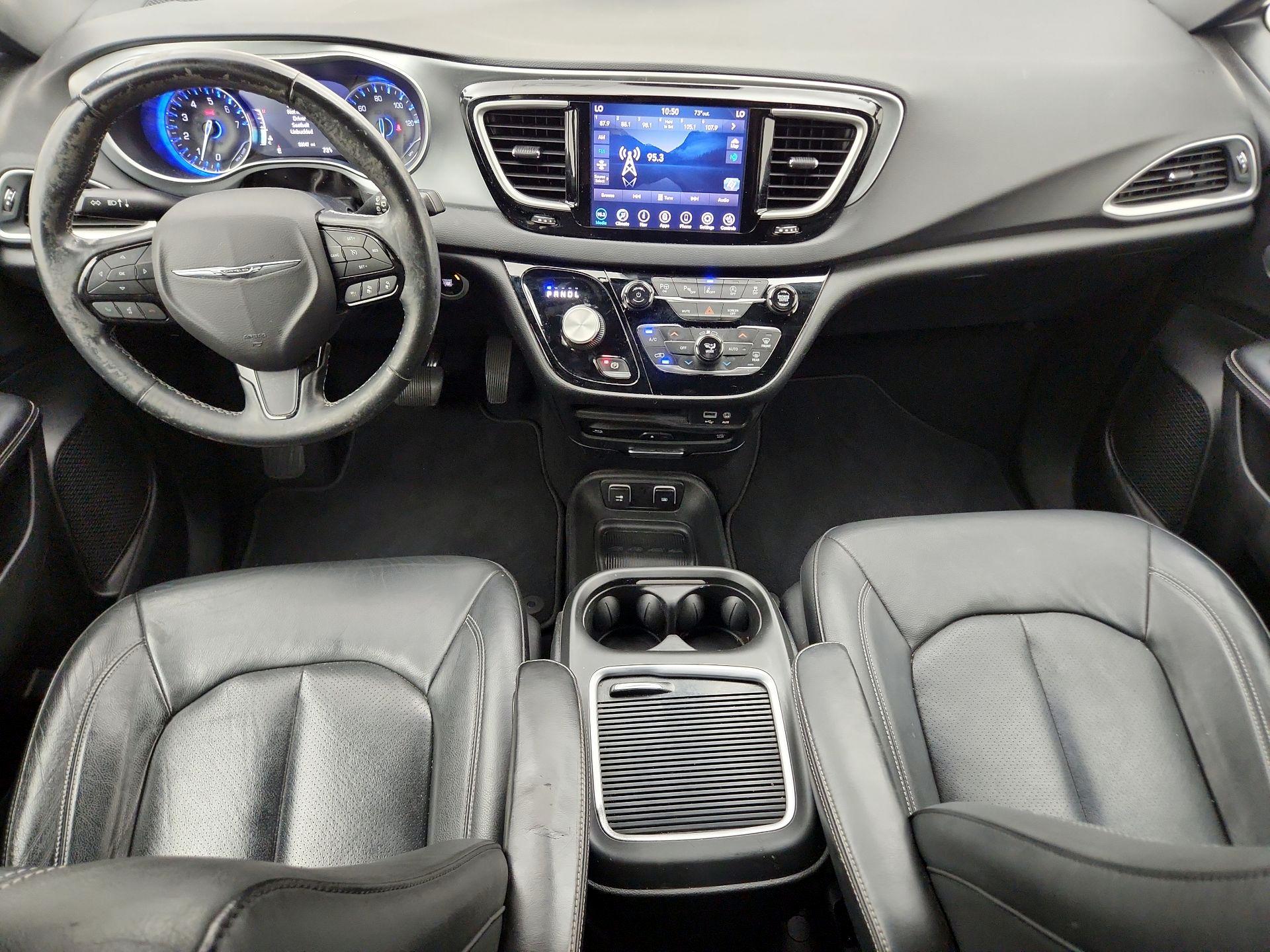 Thumbnail: 2020 Chrysler Pacifica - 9