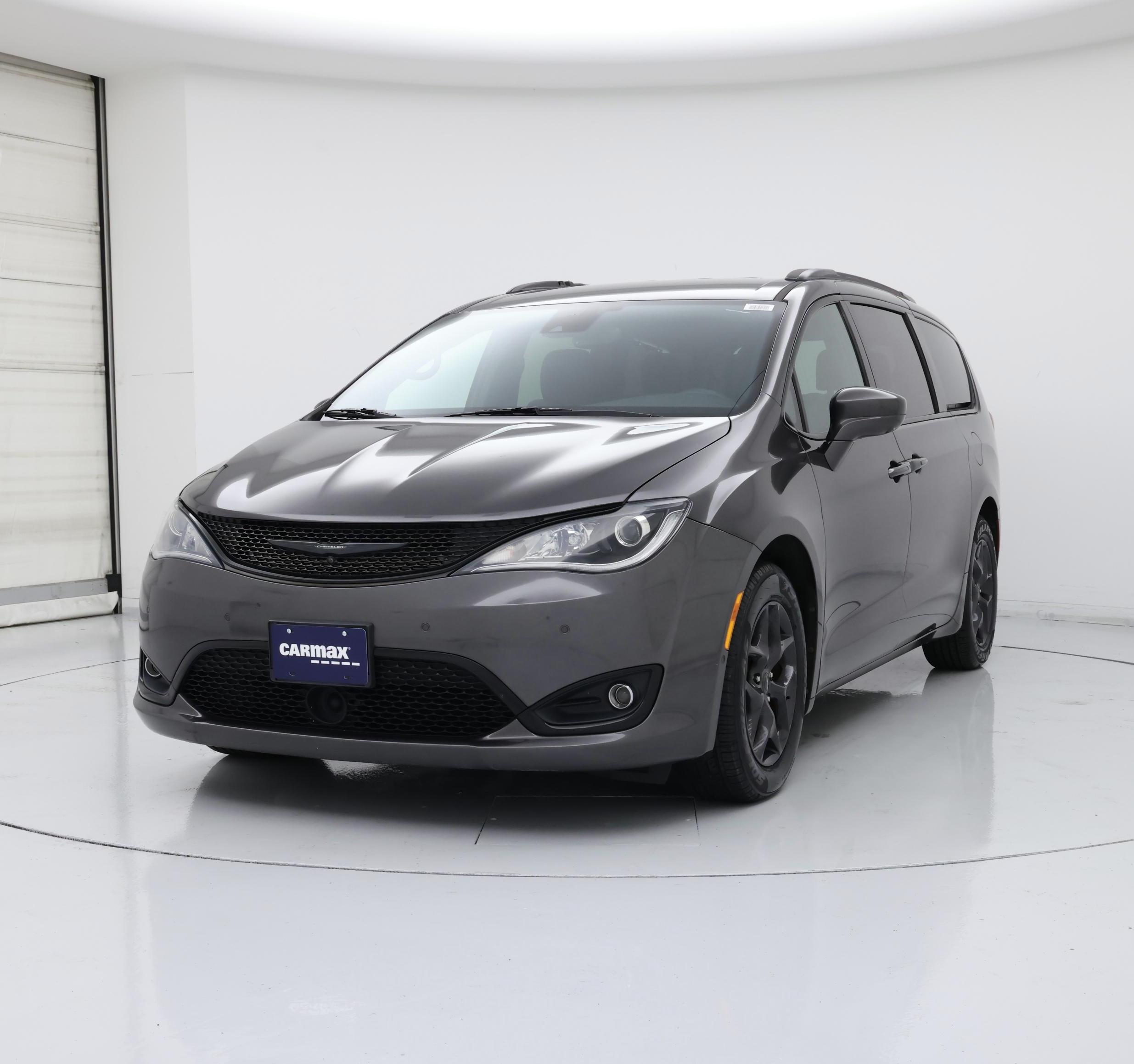 Thumbnail: 2020 Chrysler Pacifica - 4