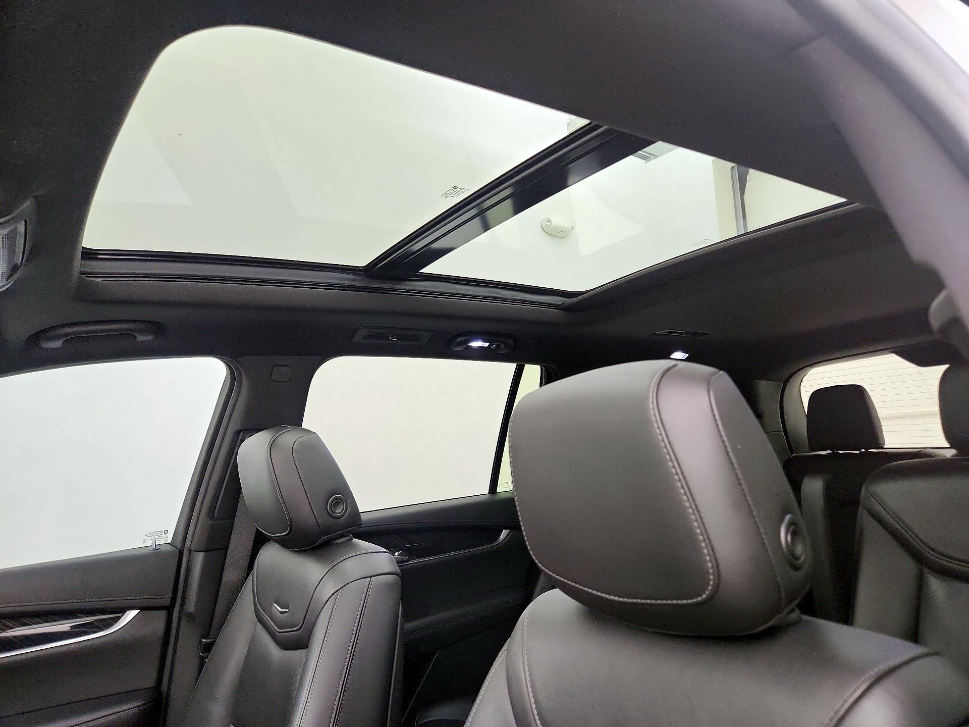 Thumbnail: 2020 Cadillac XT6 - 19