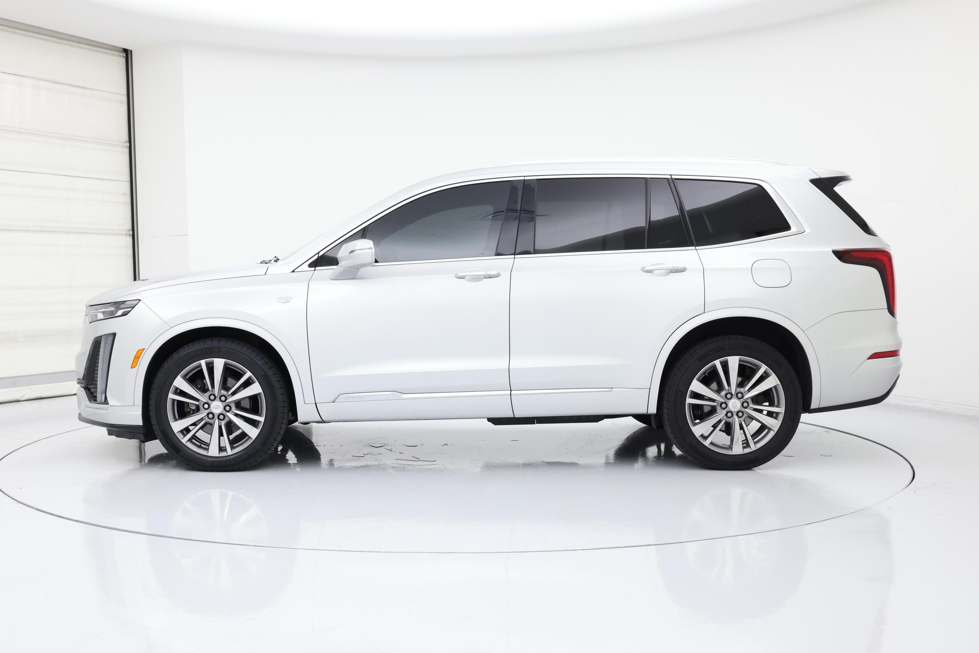 Thumbnail: 2020 Cadillac XT6 - 3