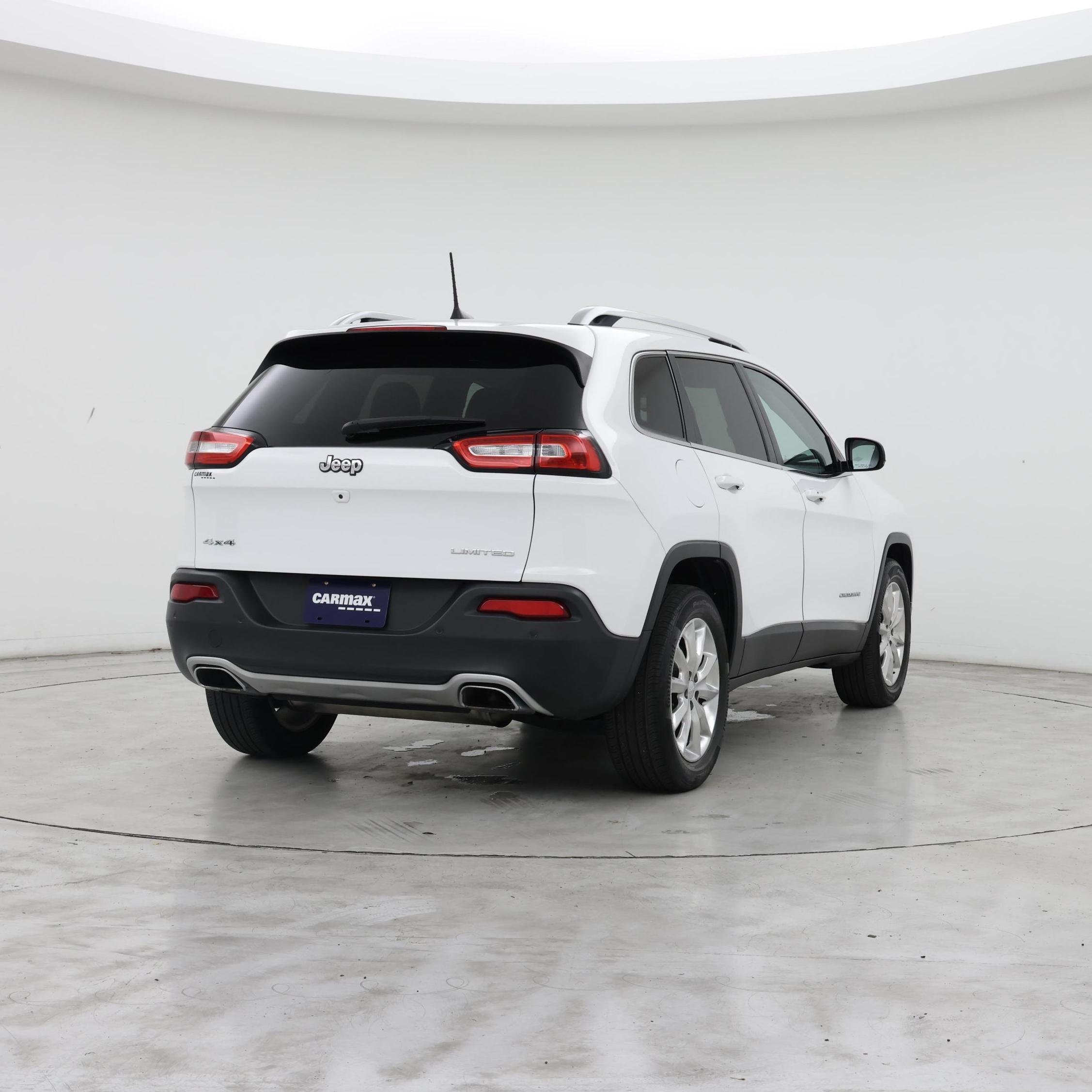 Thumbnail: 2017 Jeep Cherokee - 8