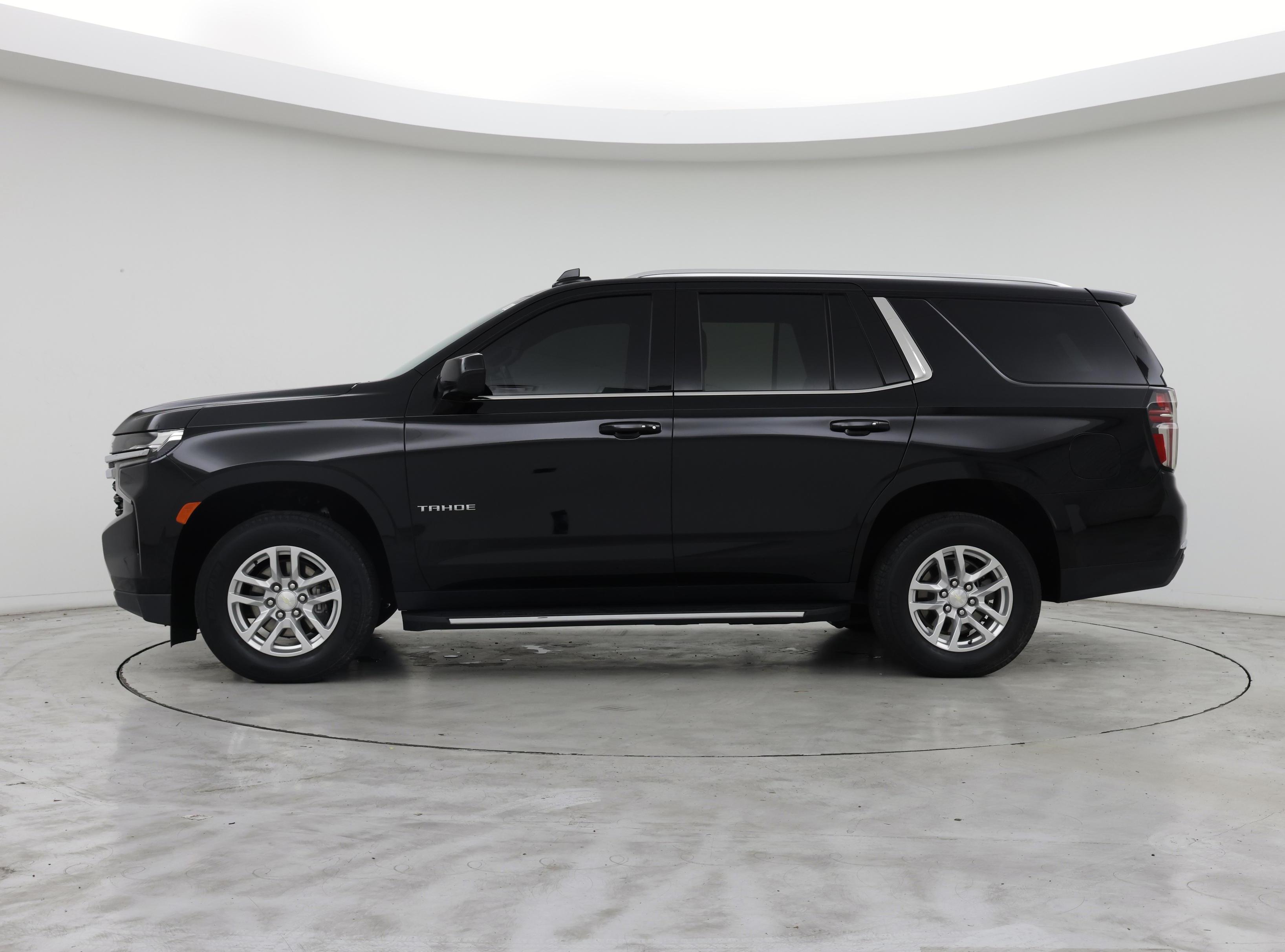 Thumbnail: 2021 Chevrolet Tahoe - 3