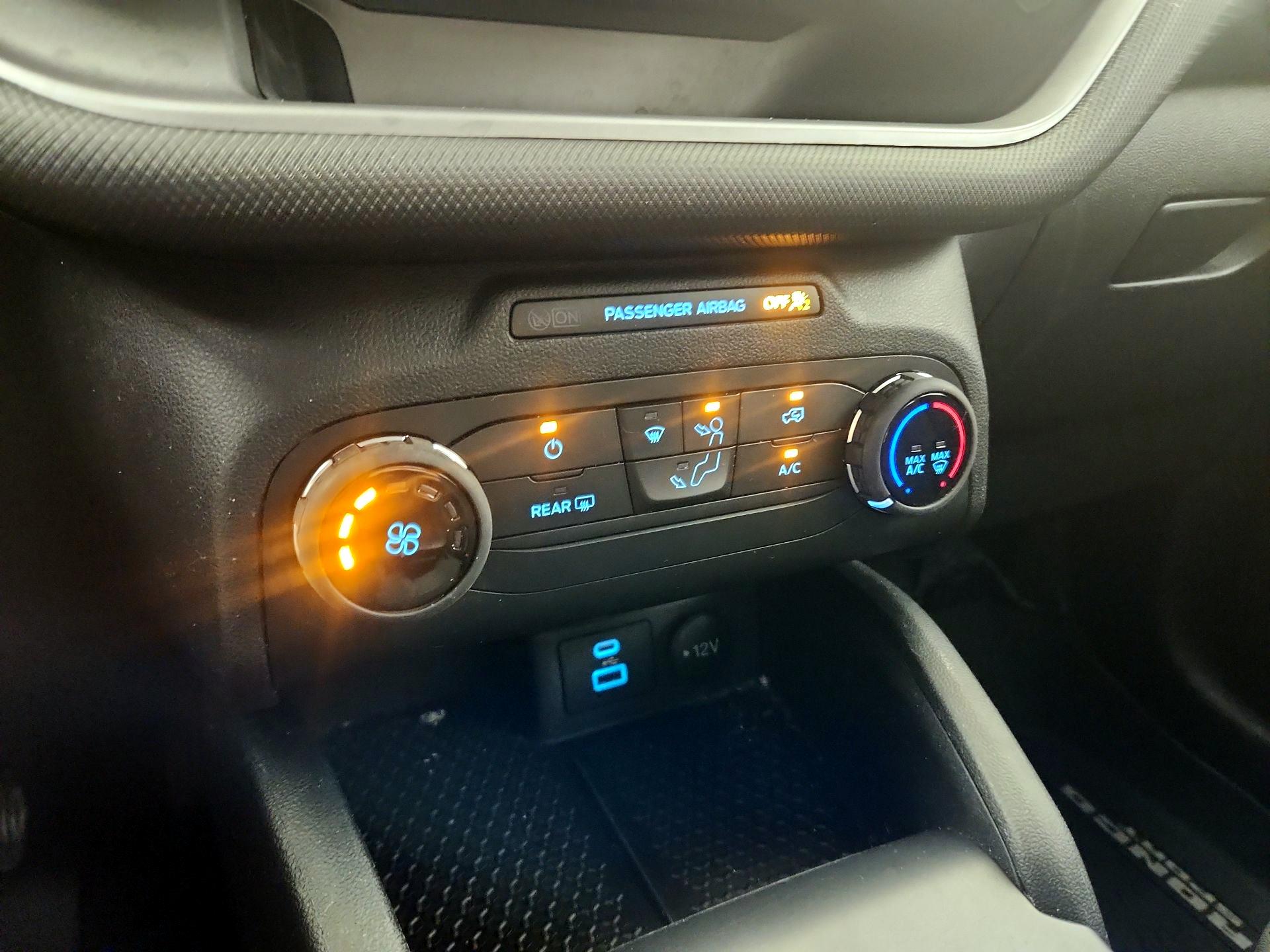 Thumbnail: 2021 Ford Bronco Sport - 16