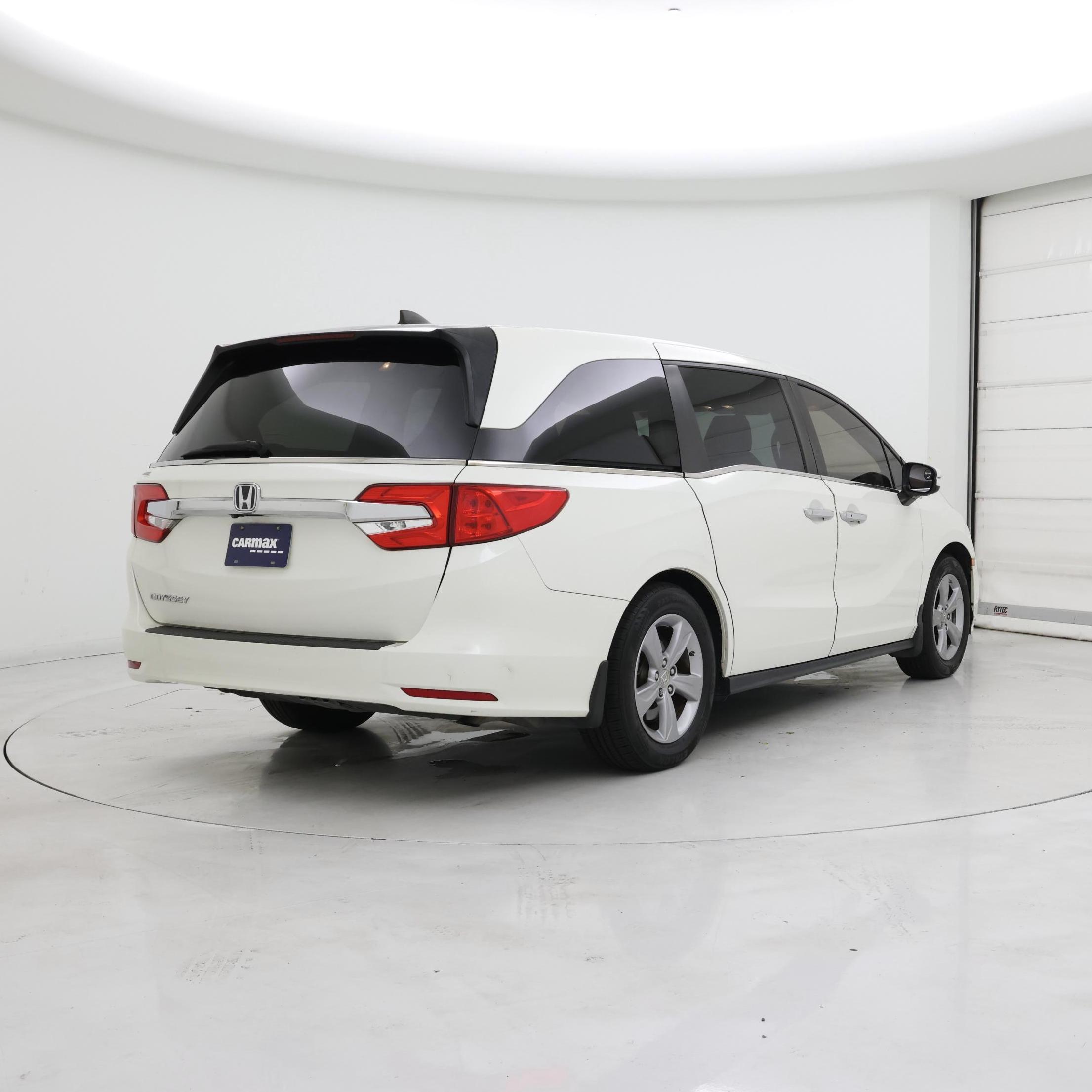 Thumbnail: 2018 Honda Odyssey - 8