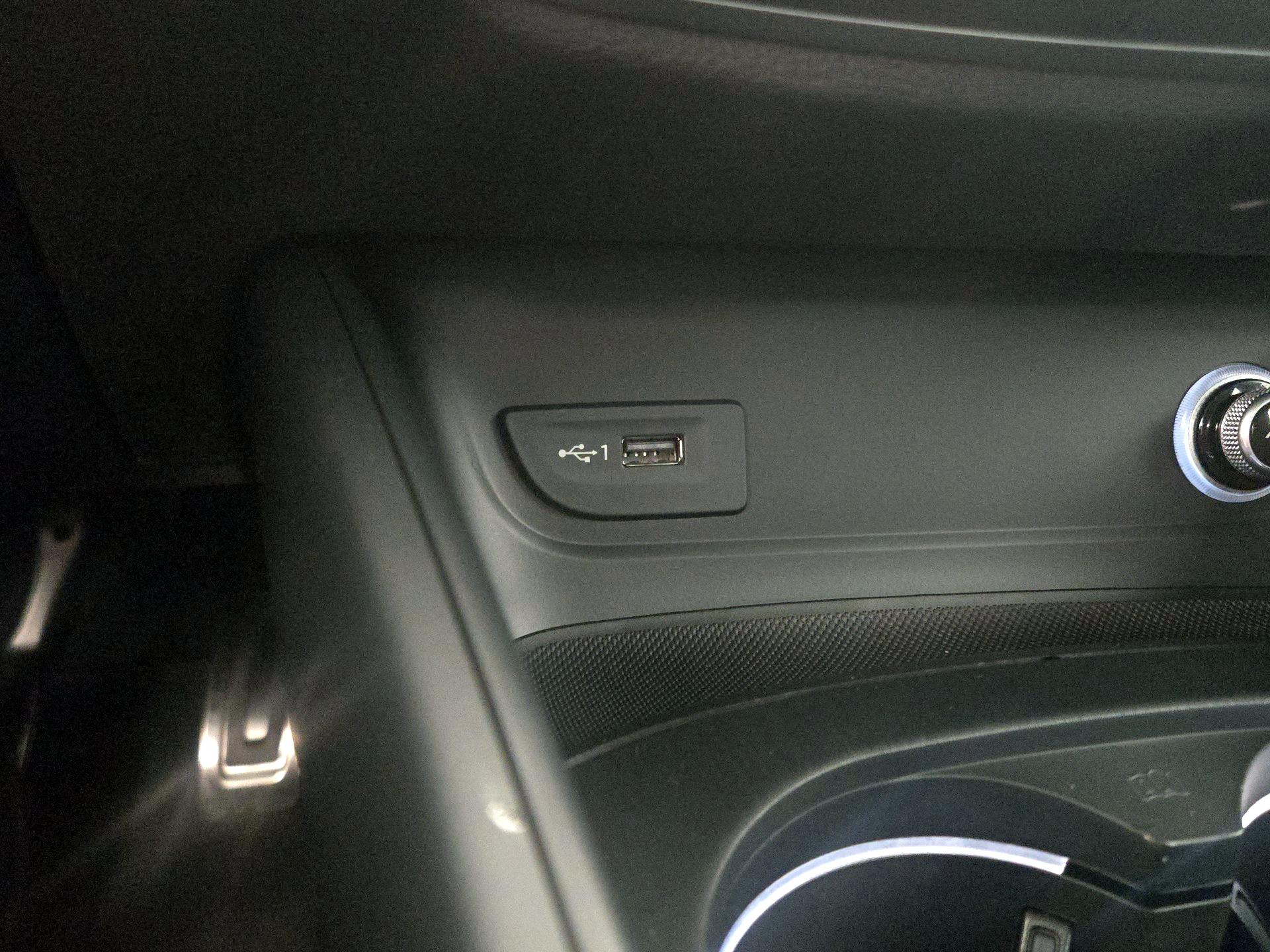 Thumbnail: 2020 Audi S3 - 19