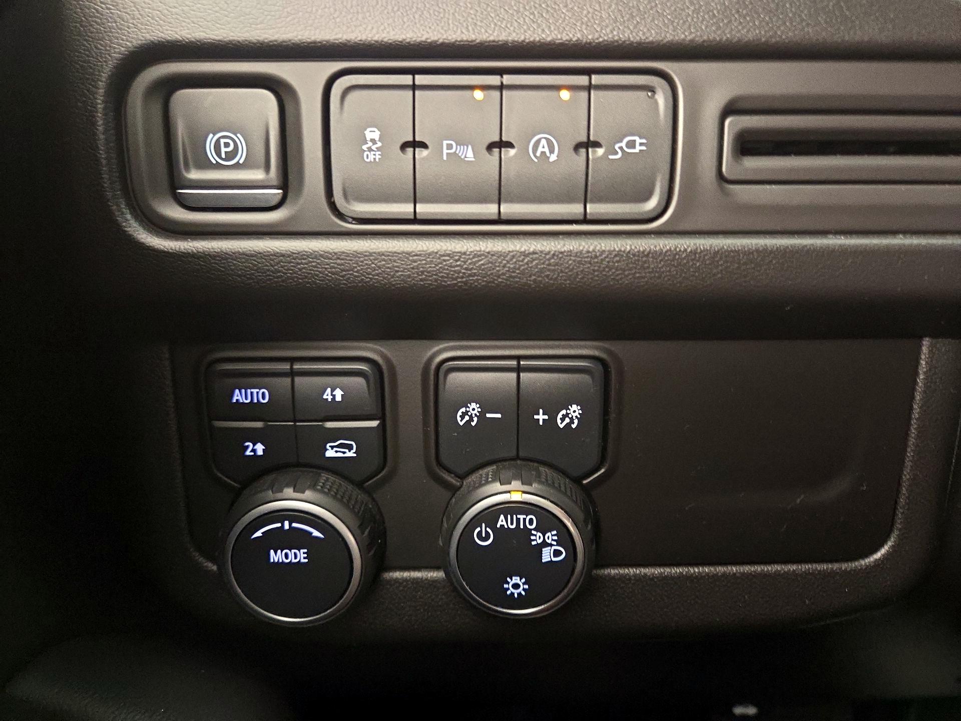 Thumbnail: 2021 Chevrolet Tahoe - 13