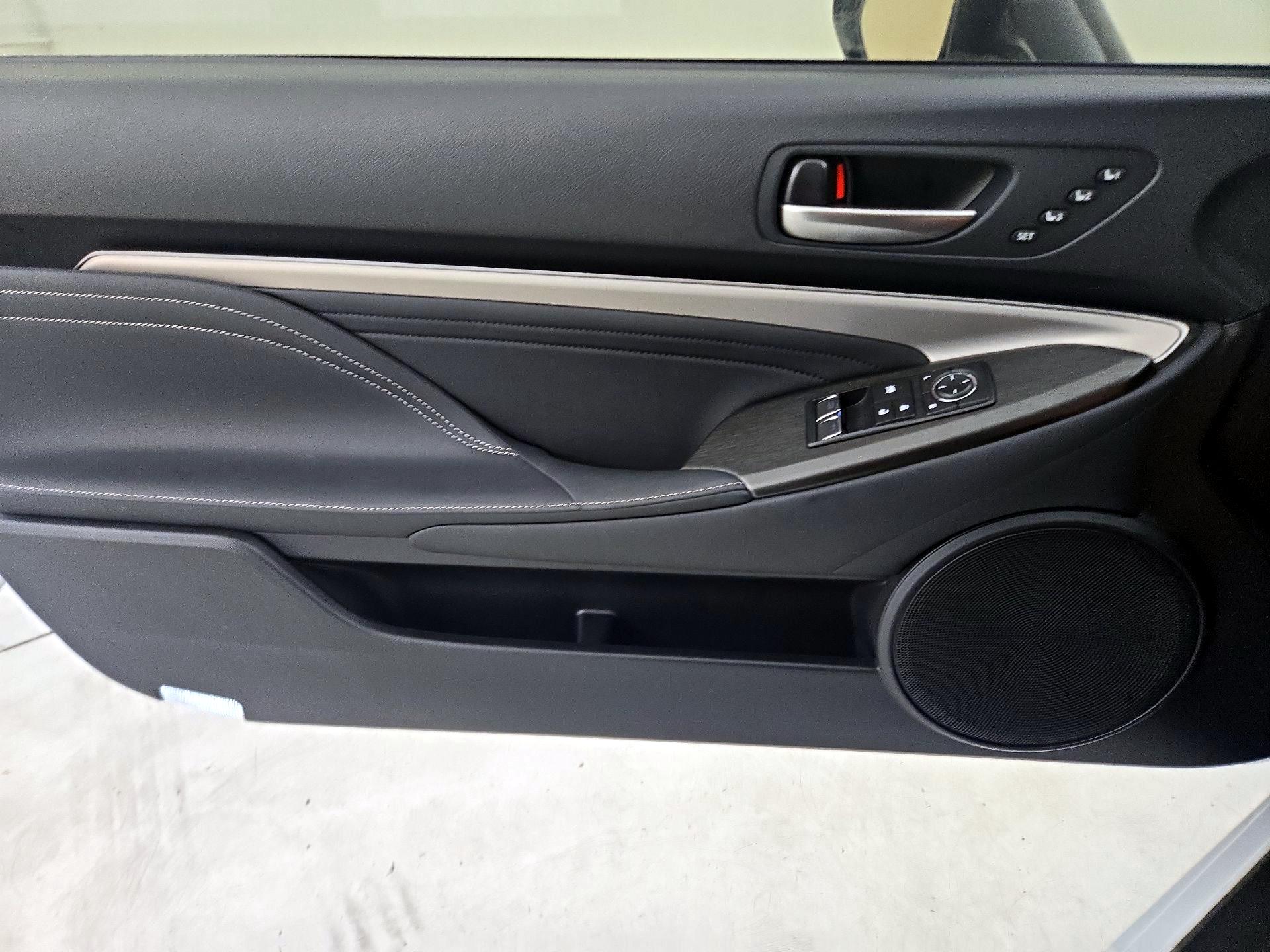 Thumbnail: 2023 Lexus RC - 12