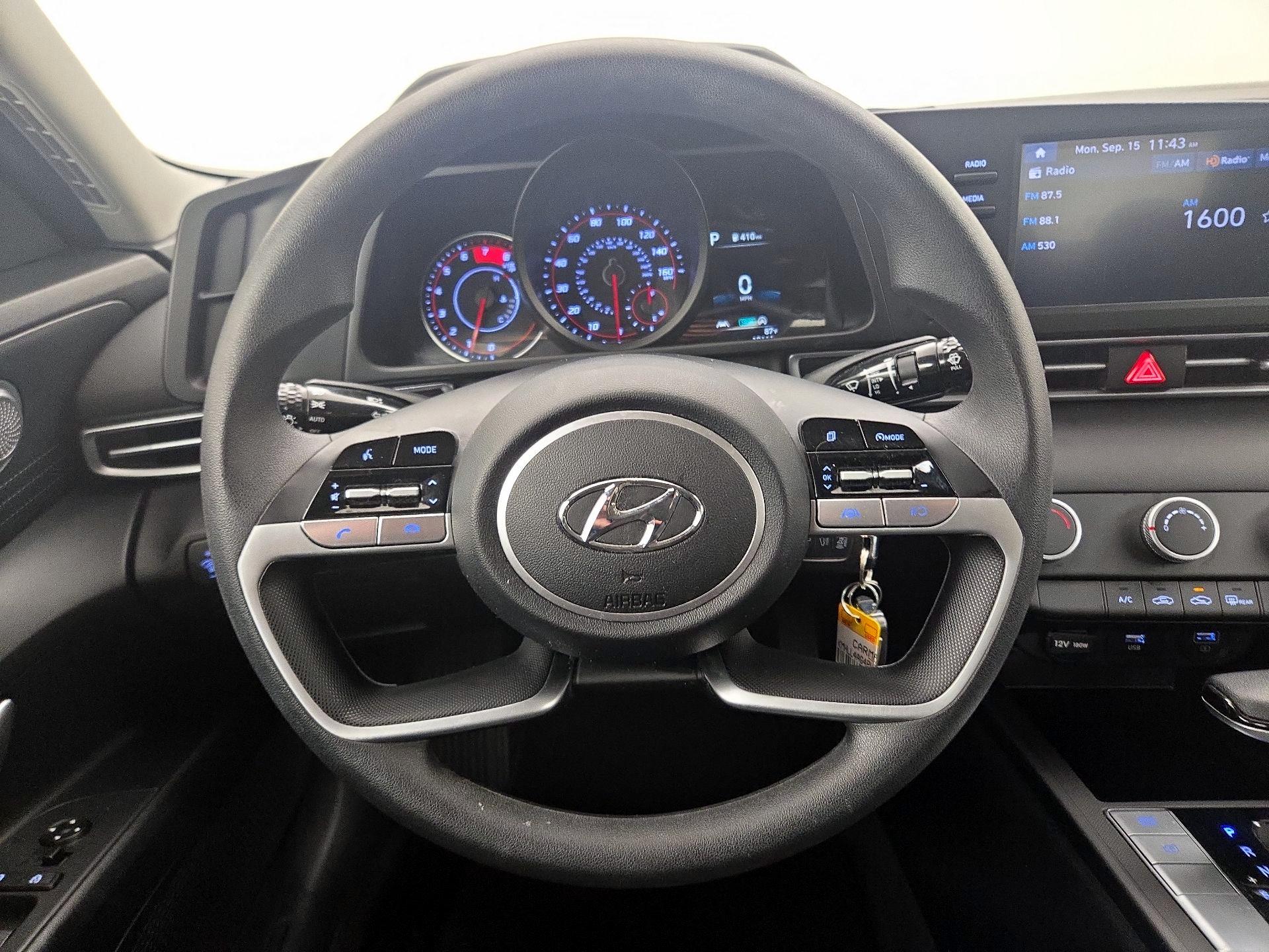 Thumbnail: 2023 Hyundai Elantra - 10