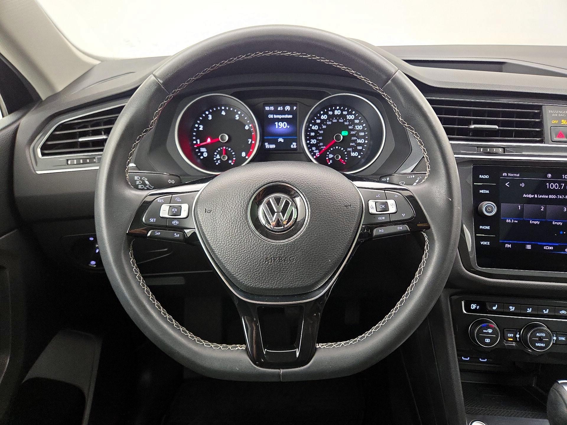 Thumbnail: 2021 Volkswagen Tiguan - 10