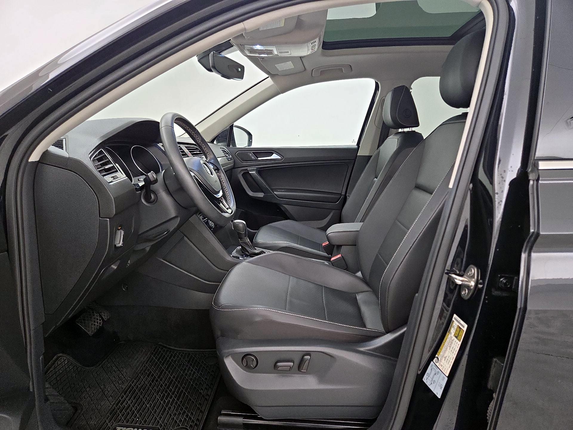 Thumbnail: 2021 Volkswagen Tiguan - 11