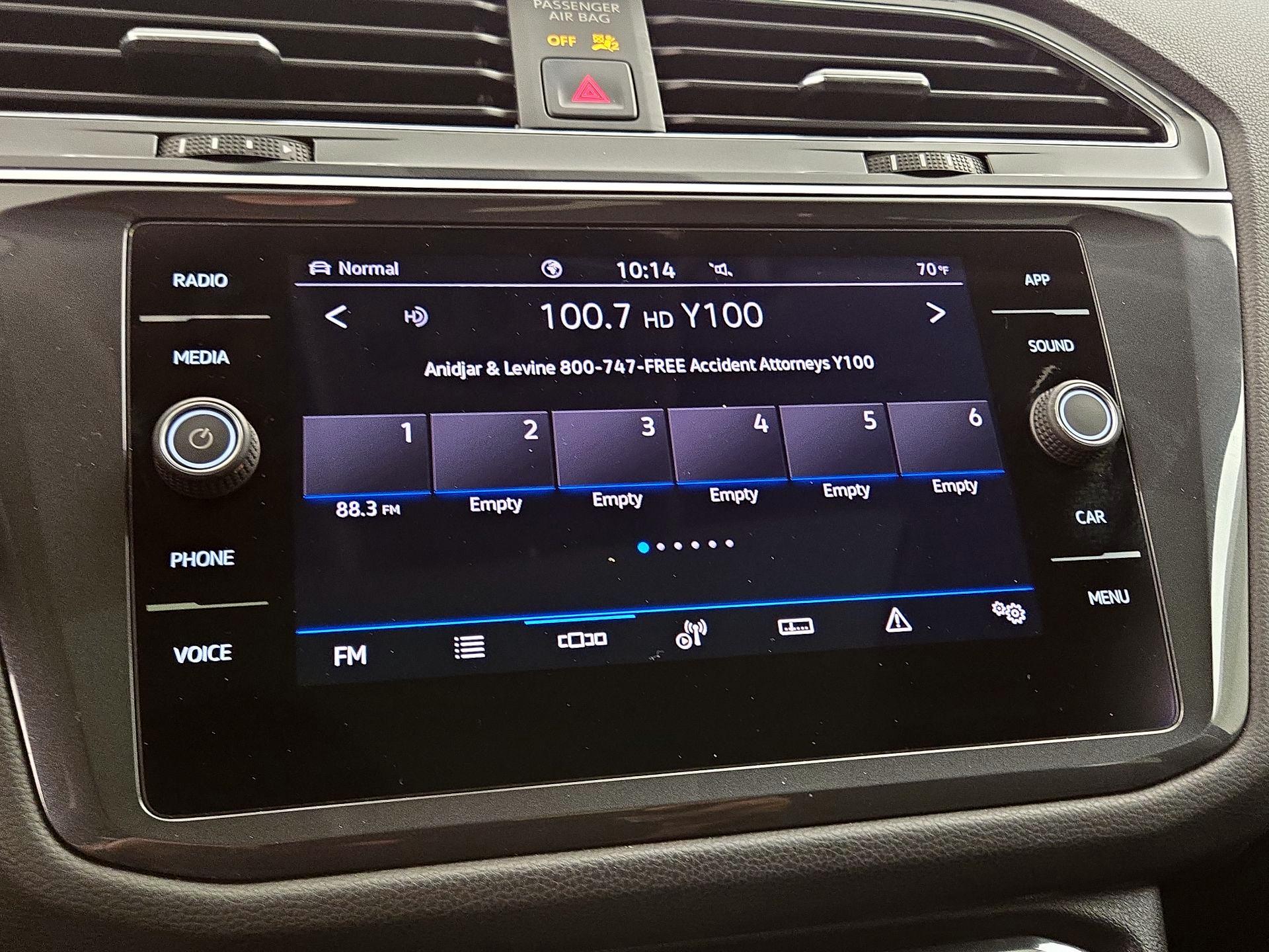 Thumbnail: 2021 Volkswagen Tiguan - 15