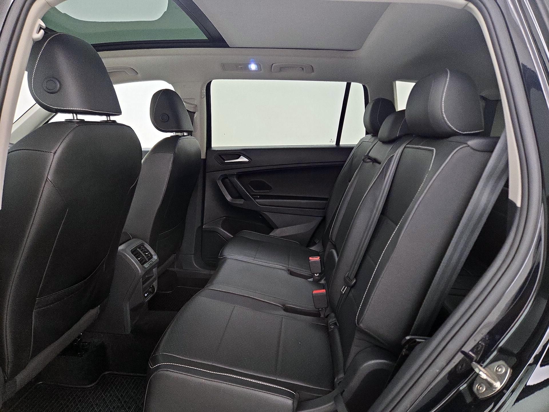 Thumbnail: 2021 Volkswagen Tiguan - 20