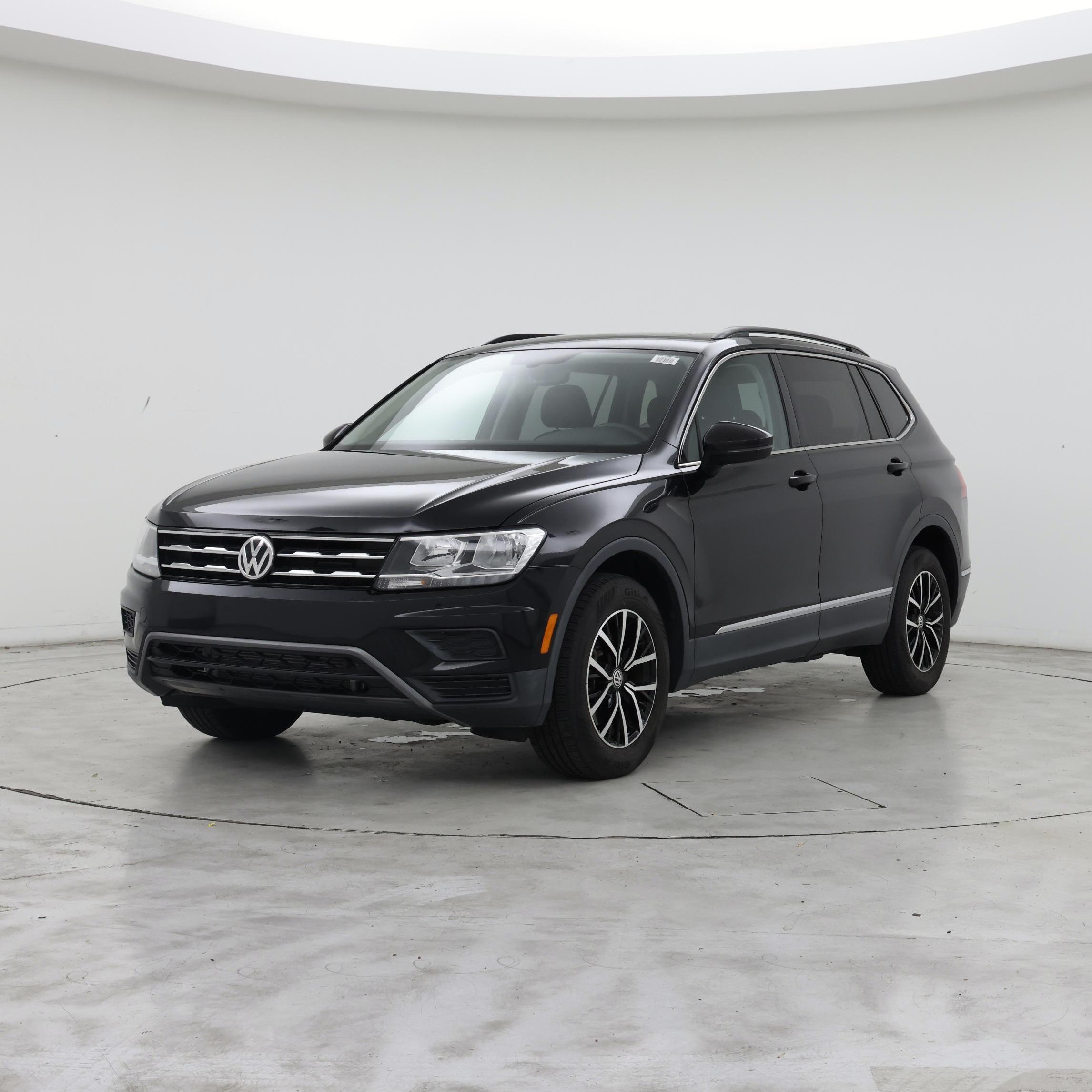 Thumbnail: 2021 Volkswagen Tiguan - 4