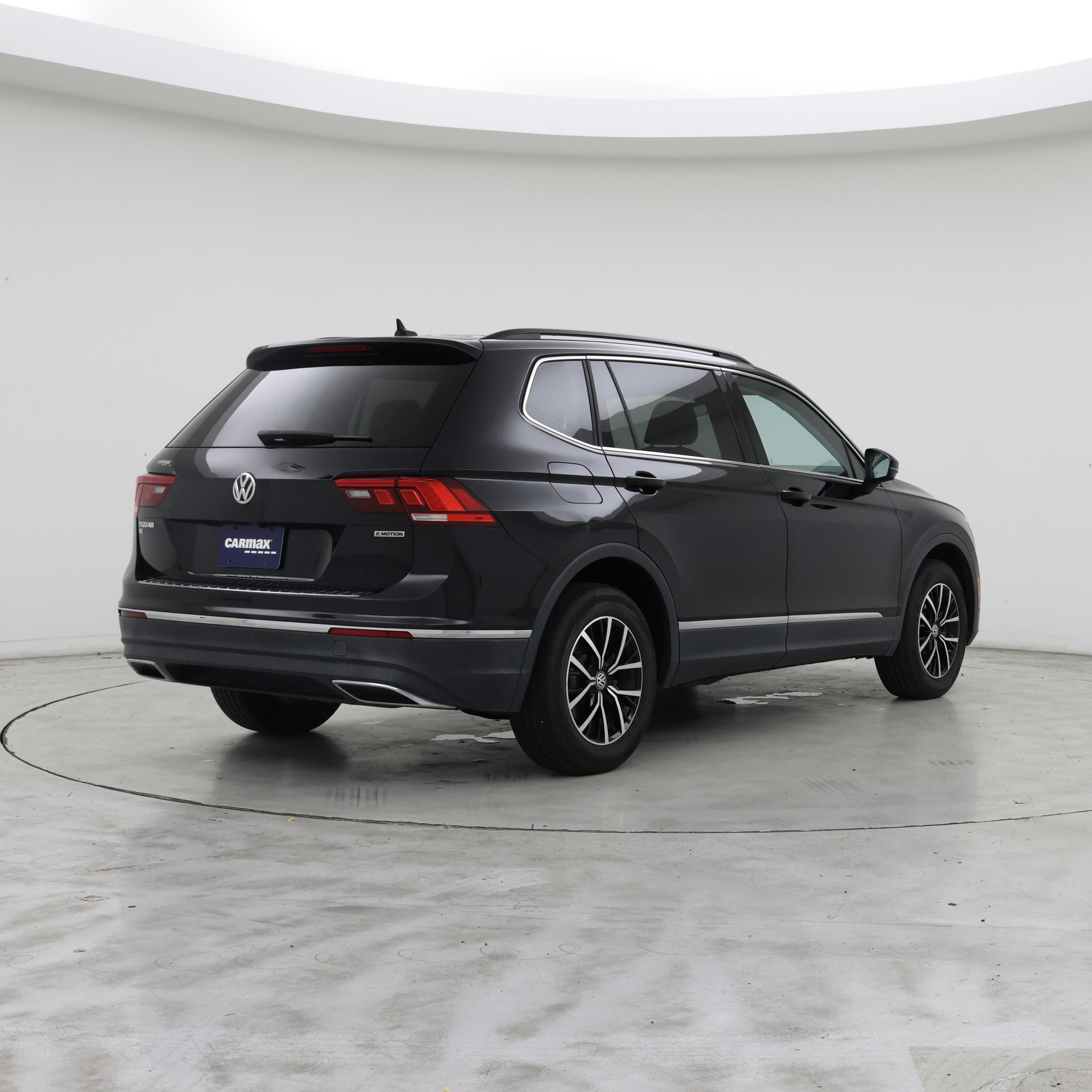 Thumbnail: 2021 Volkswagen Tiguan - 8