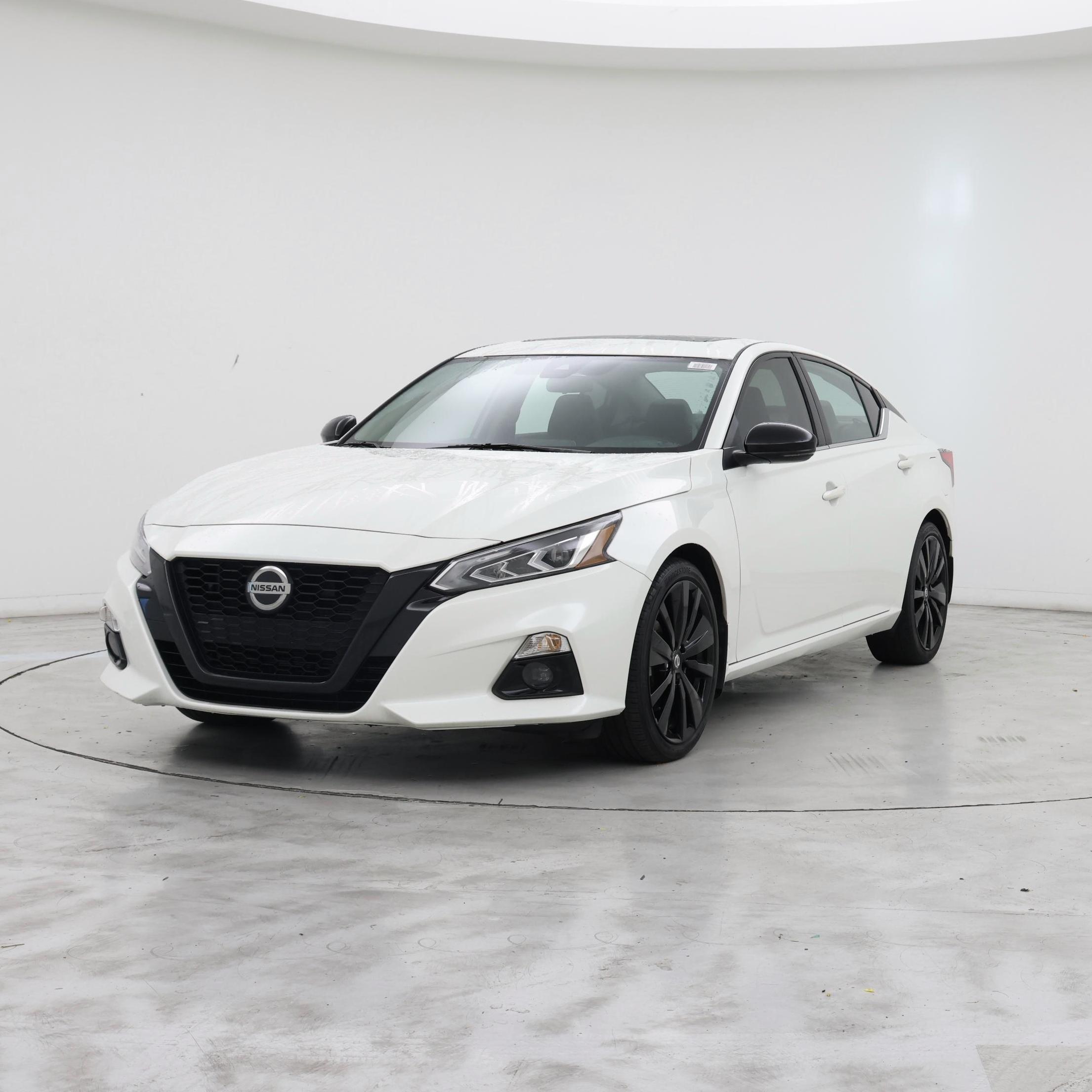 Thumbnail: 2022 Nissan Altima - 4