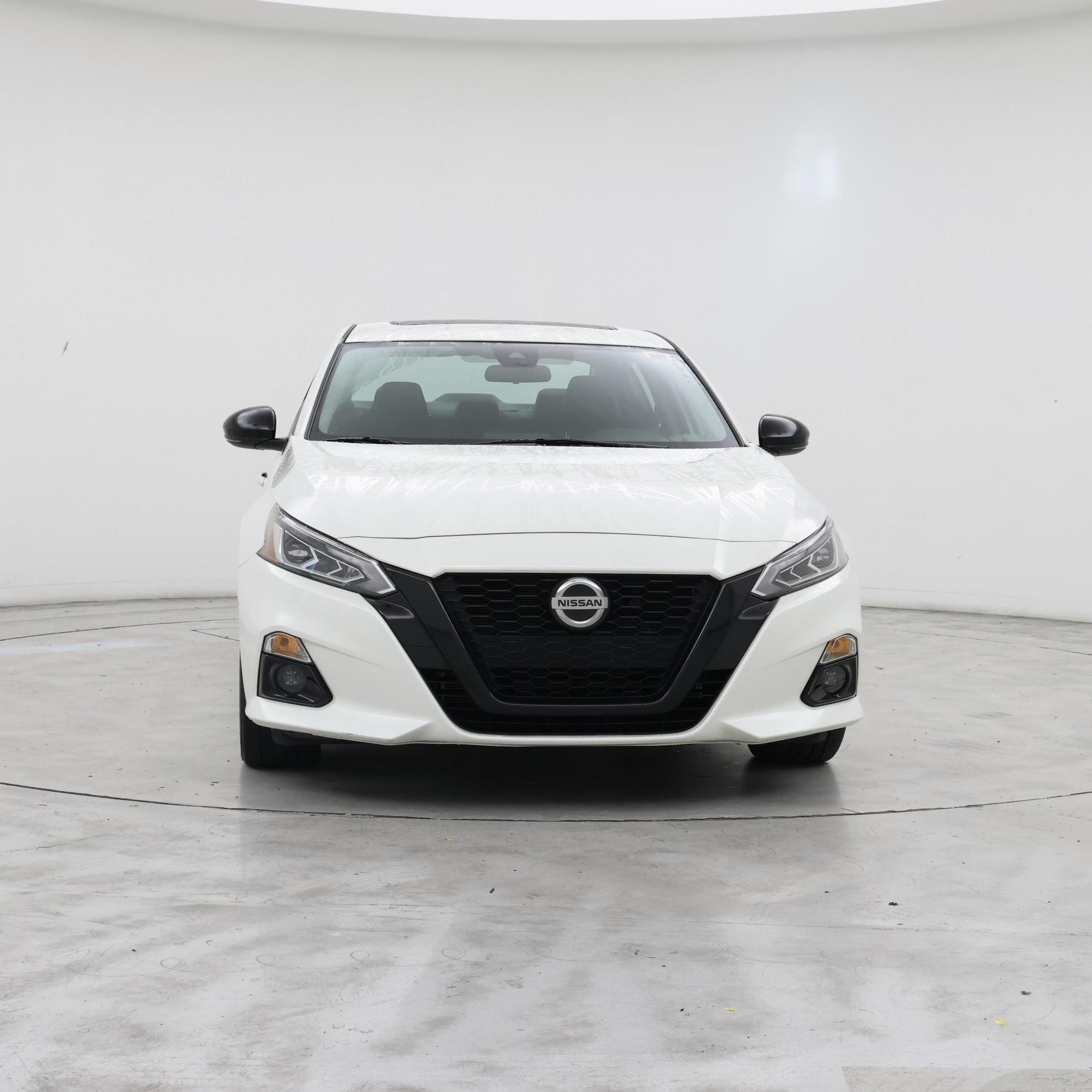 Thumbnail: 2022 Nissan Altima - 5