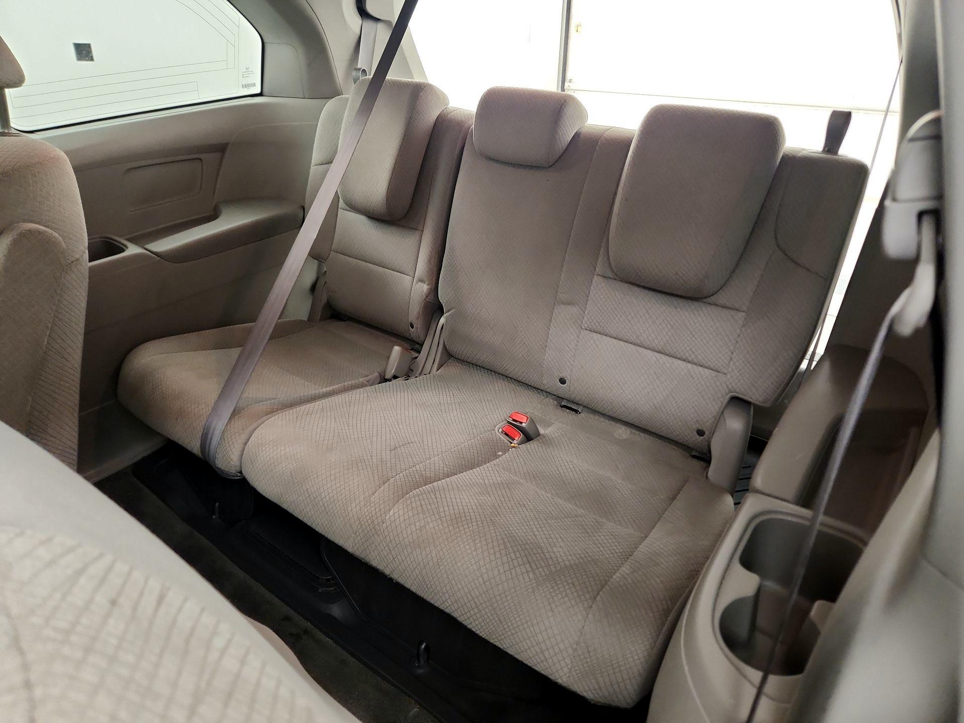 Thumbnail: 2015 Honda Odyssey - 20