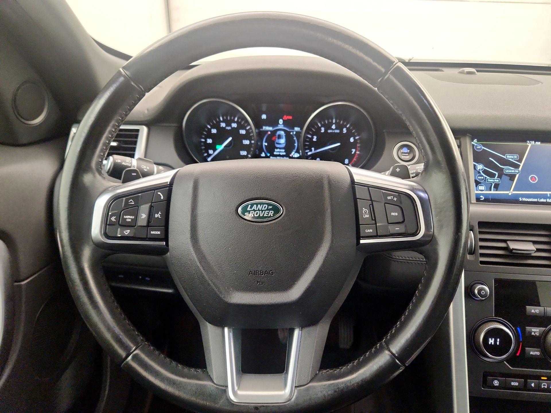 Thumbnail: 2018 Land Rover Discovery Sport - 10