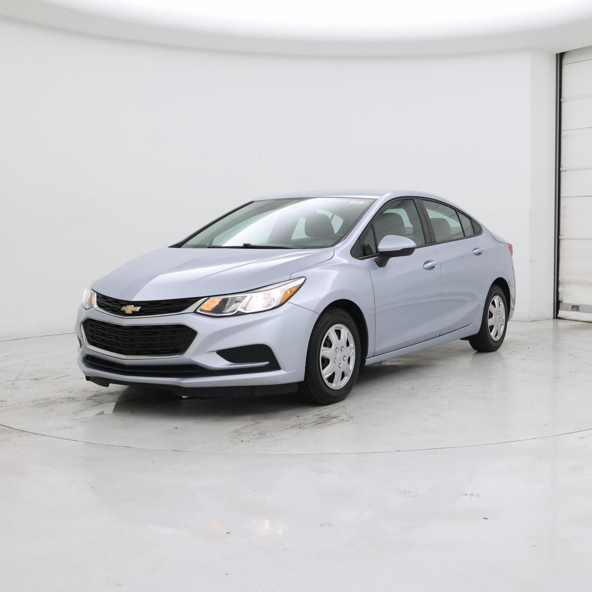 Thumbnail: 2017 Chevrolet Cruze - 4