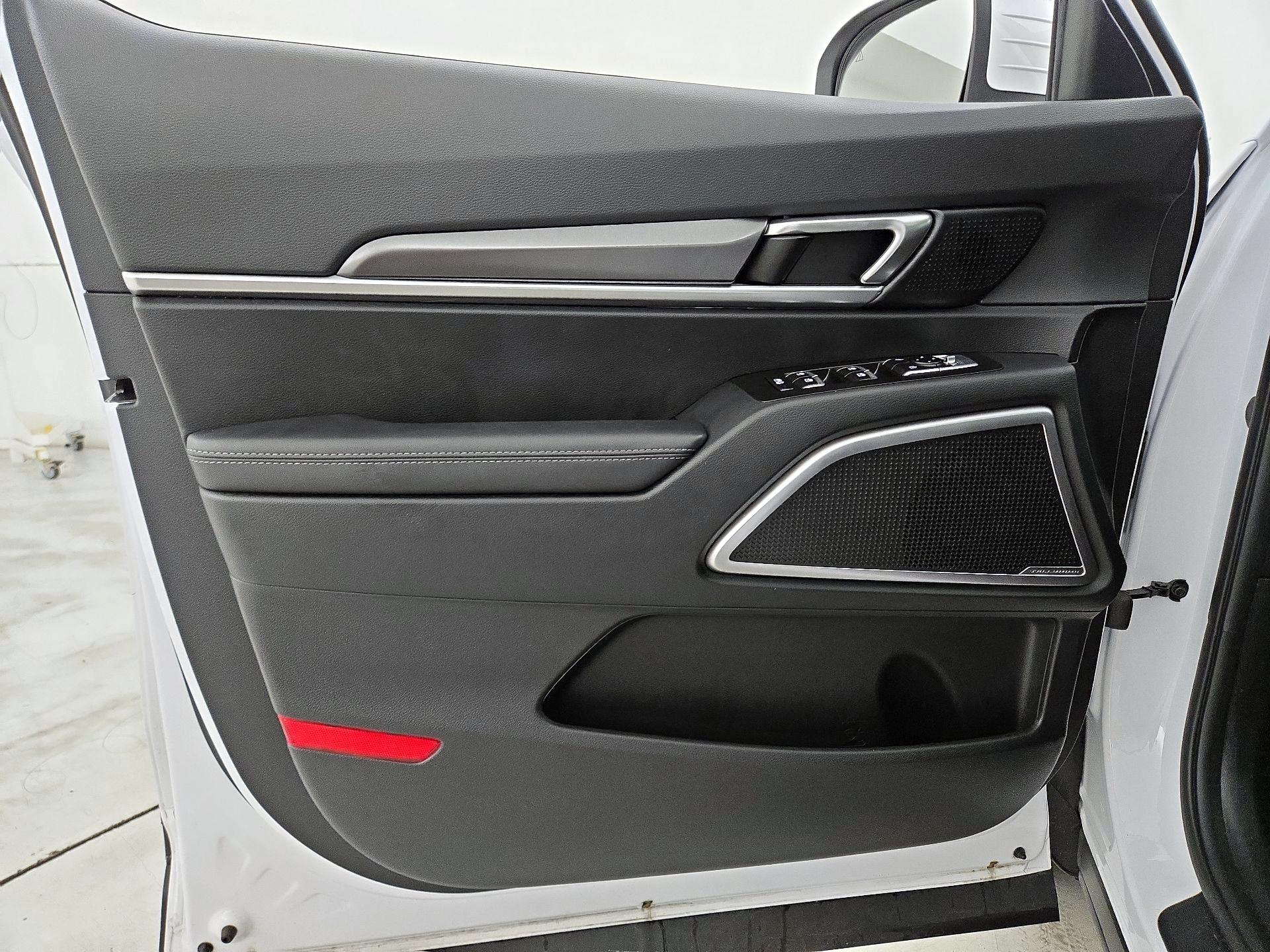 Thumbnail: 2025 Kia Telluride - 12