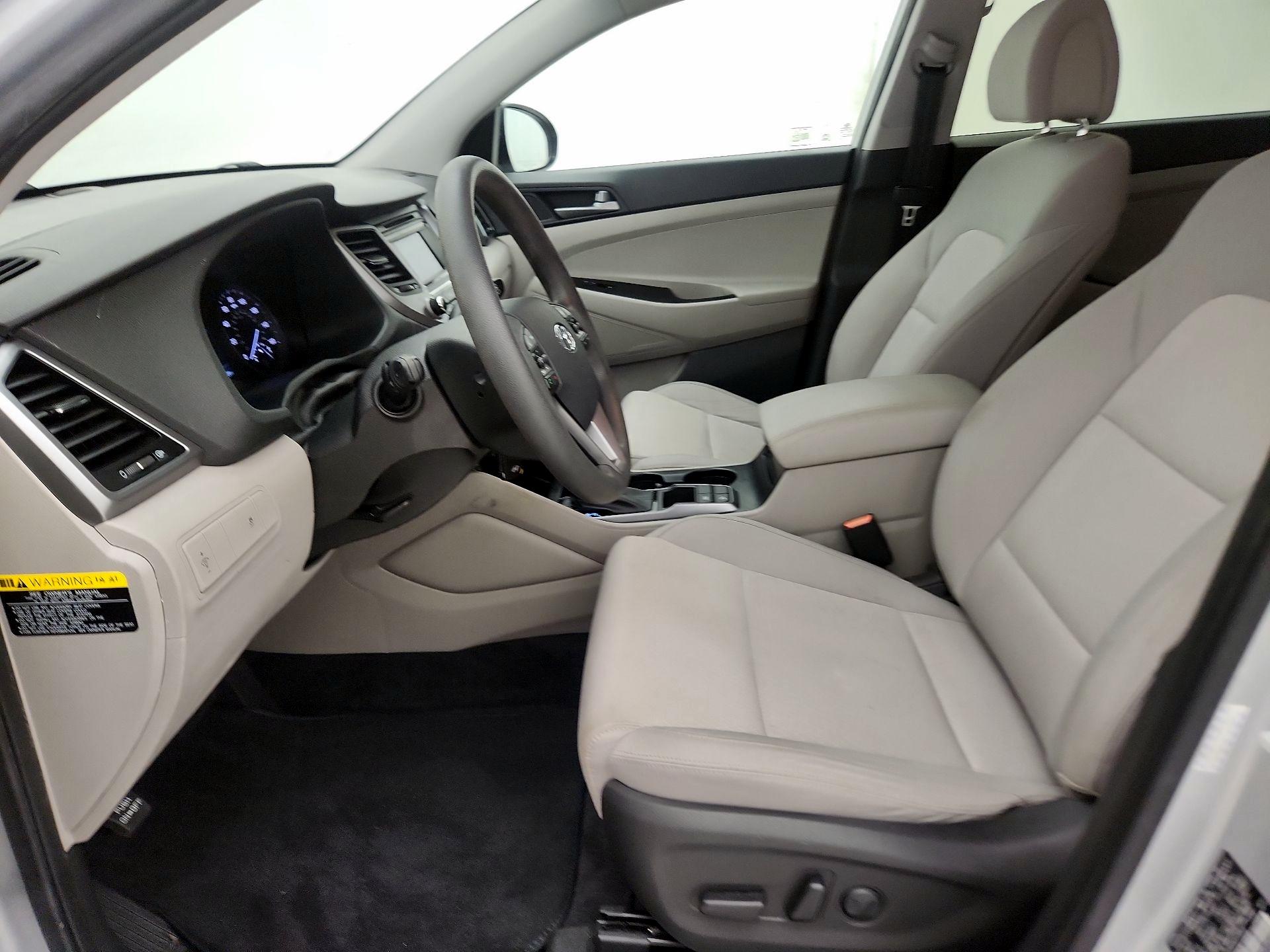 Thumbnail: 2017 Hyundai Tucson - 11