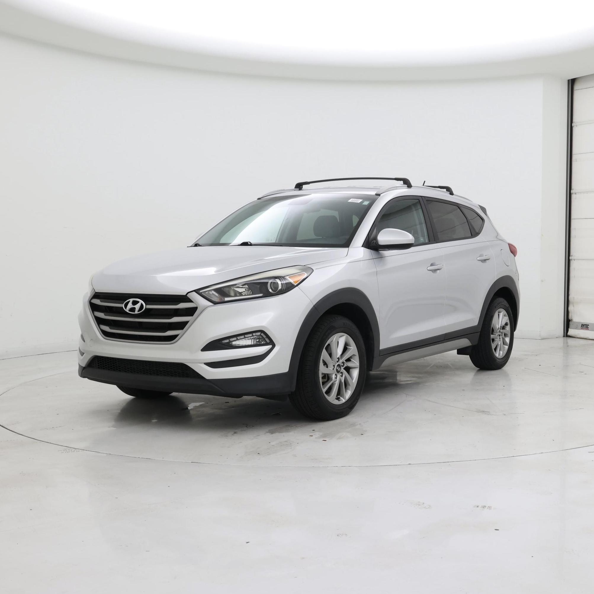 Thumbnail: 2017 Hyundai Tucson - 4