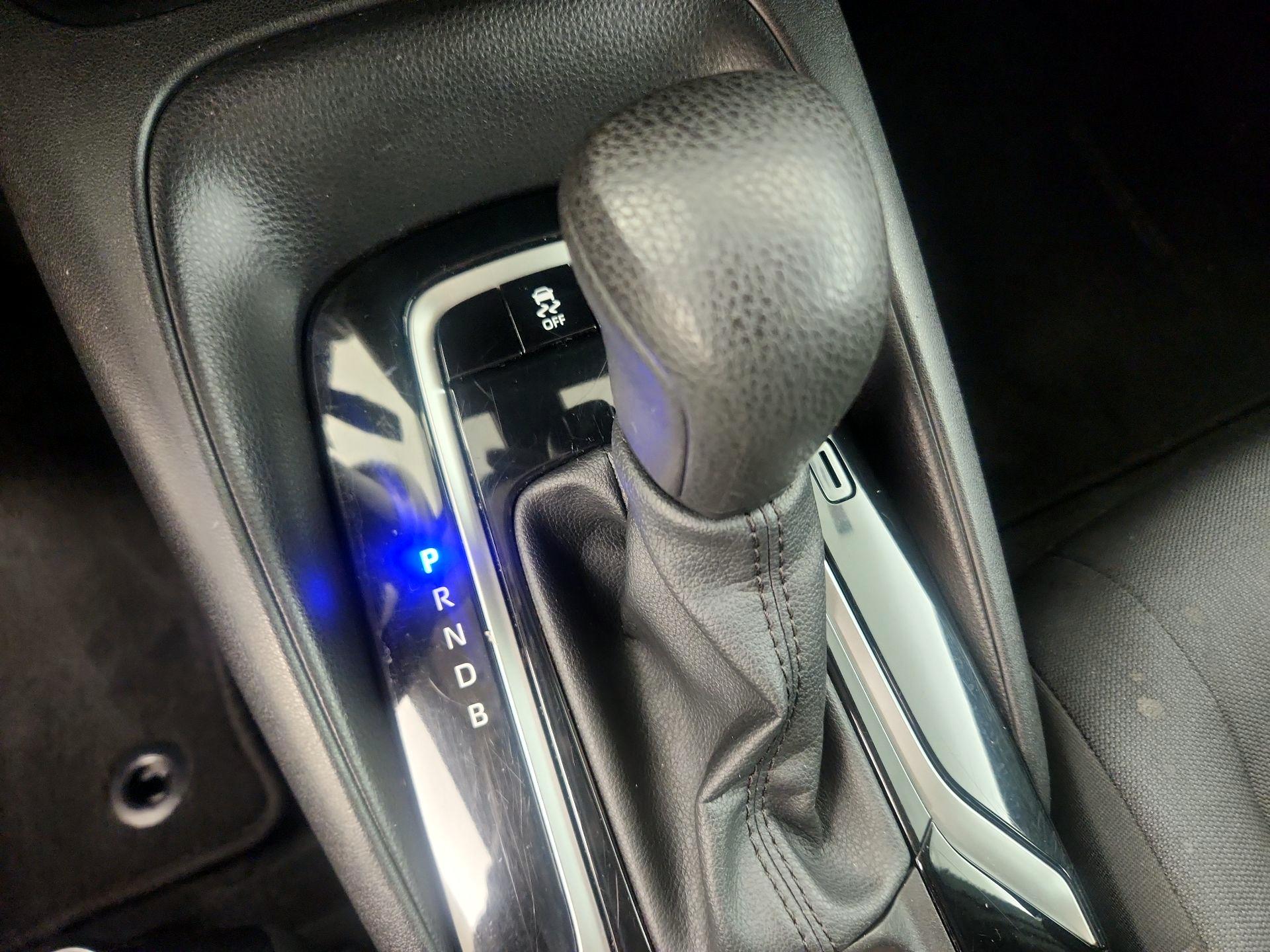 Thumbnail: 2022 Toyota Corolla - 17