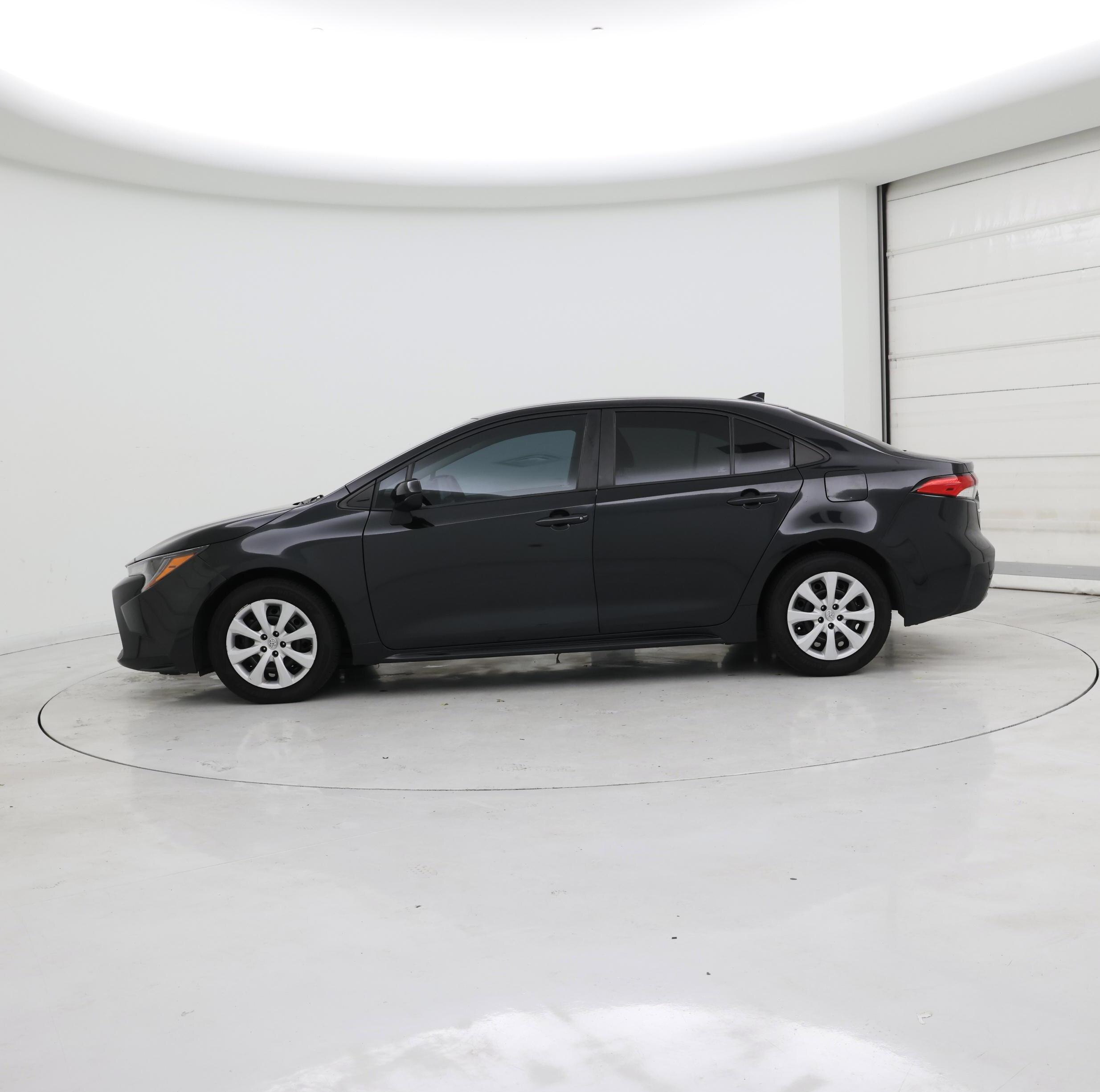 Thumbnail: 2022 Toyota Corolla - 3