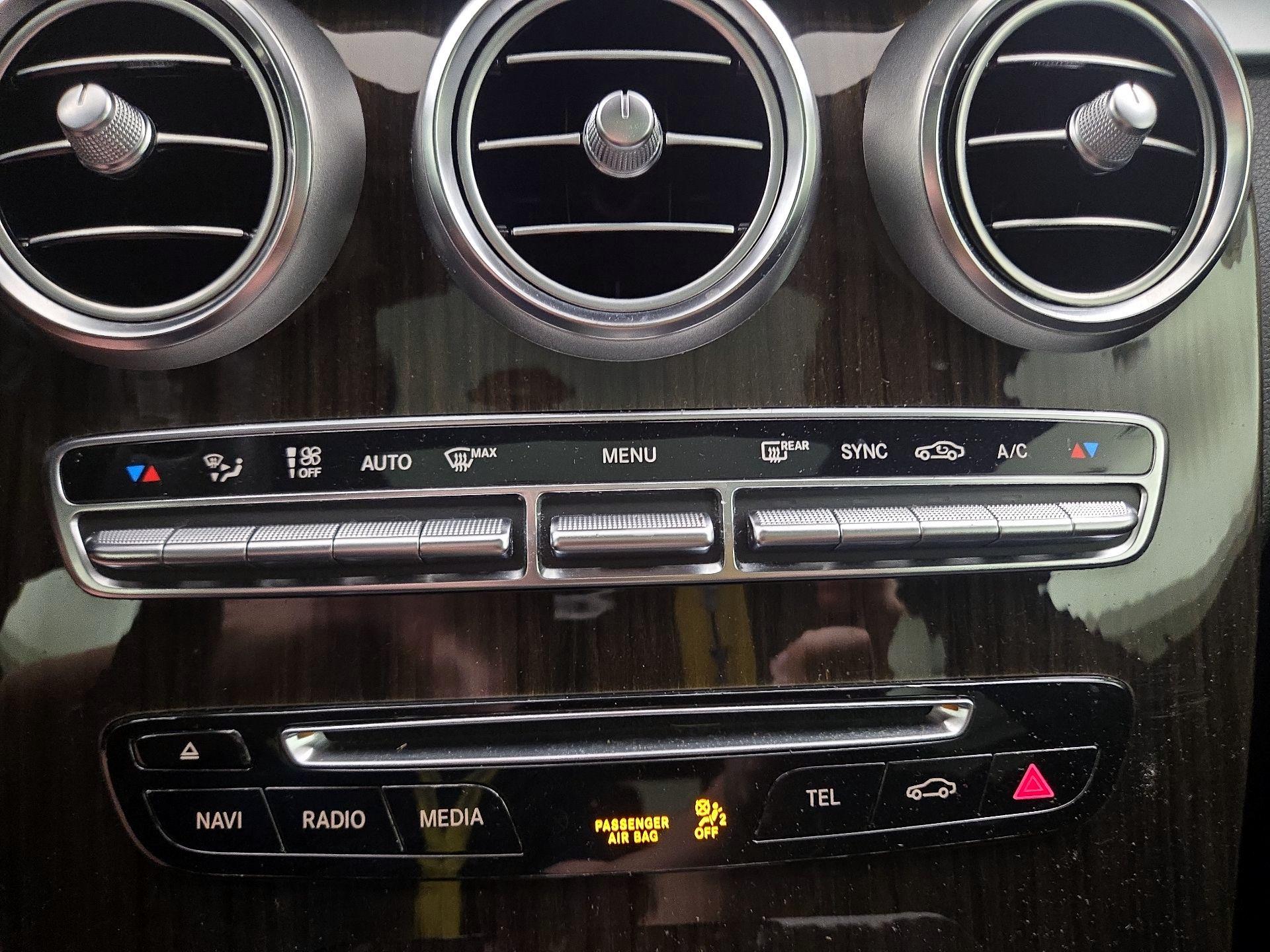 Thumbnail: 2019 Mercedes-Benz GLC - 16