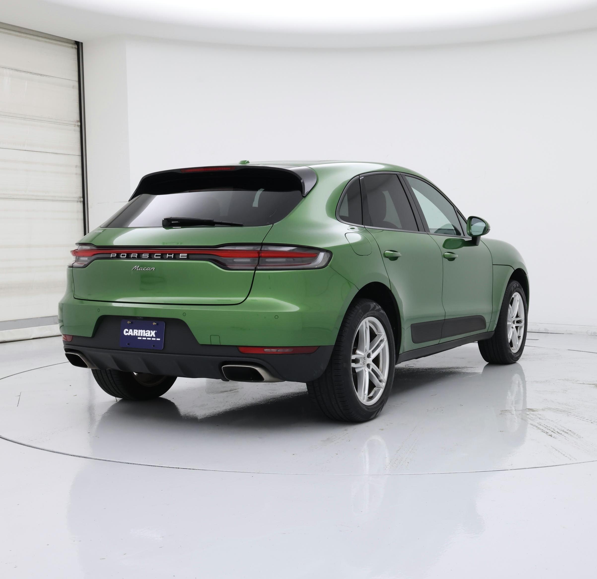 Thumbnail: 2021 Porsche Macan - 8