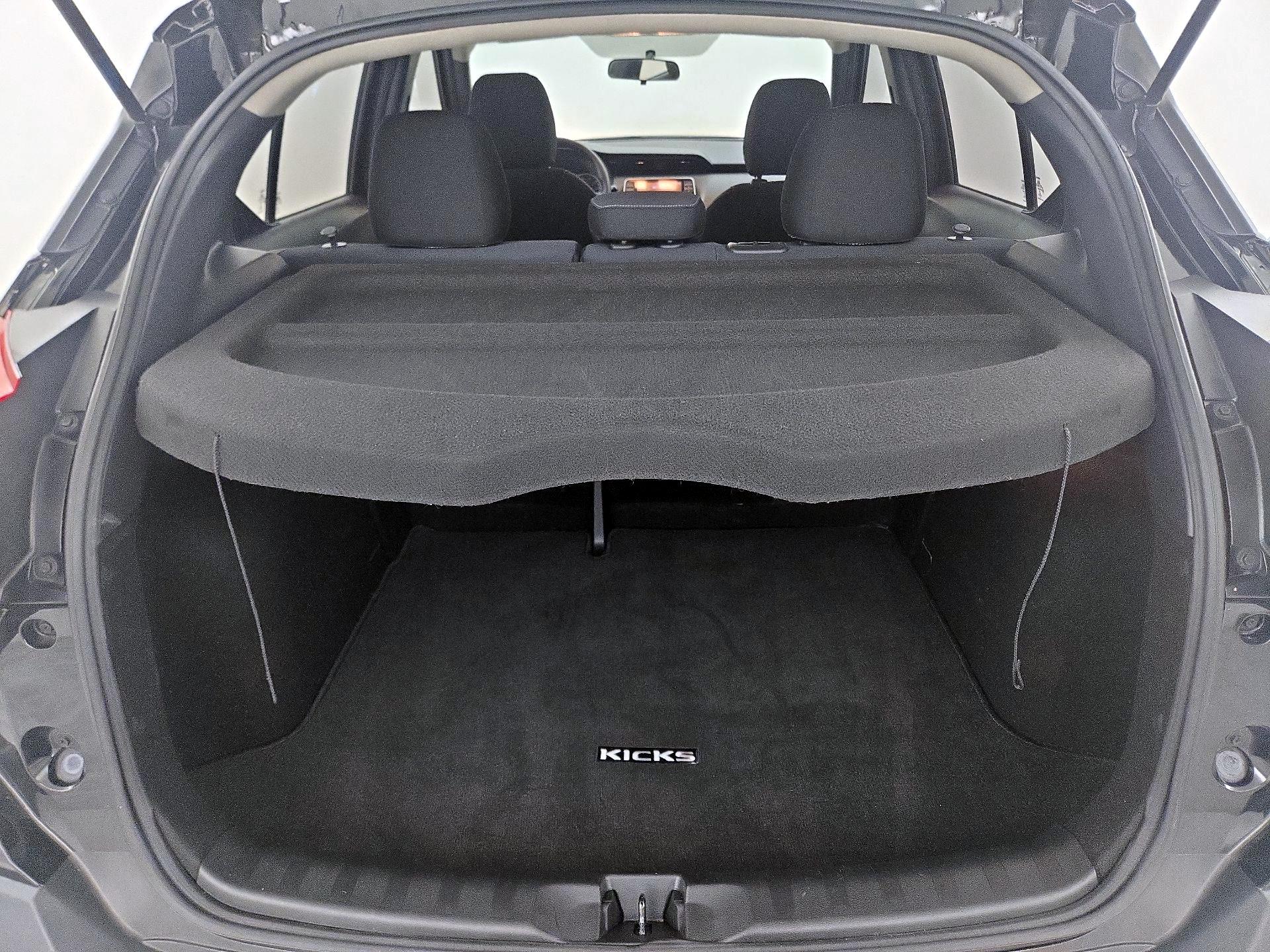 Thumbnail: 2018 Nissan Kicks - 20