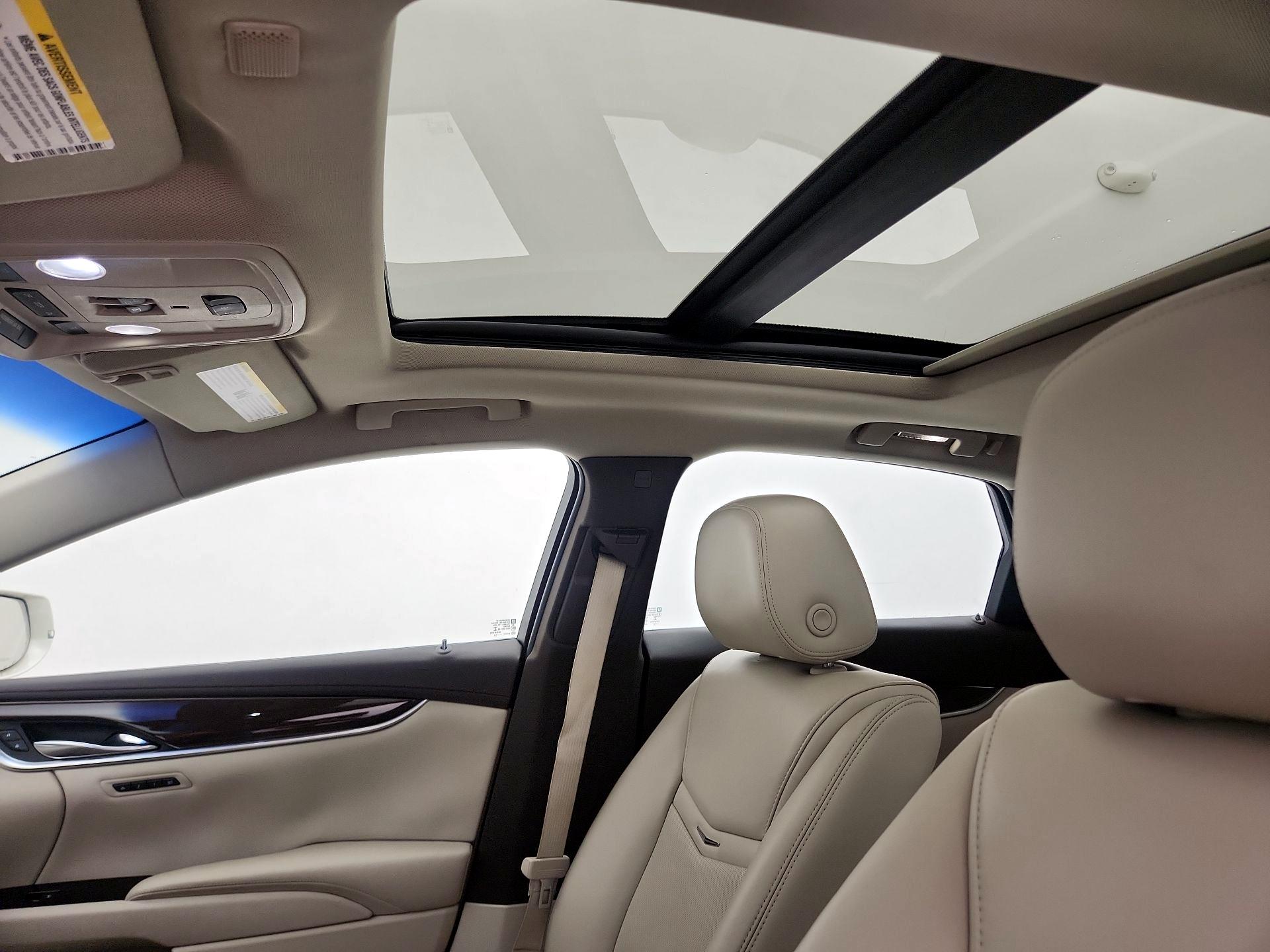 Thumbnail: 2015 Cadillac XTS - 19
