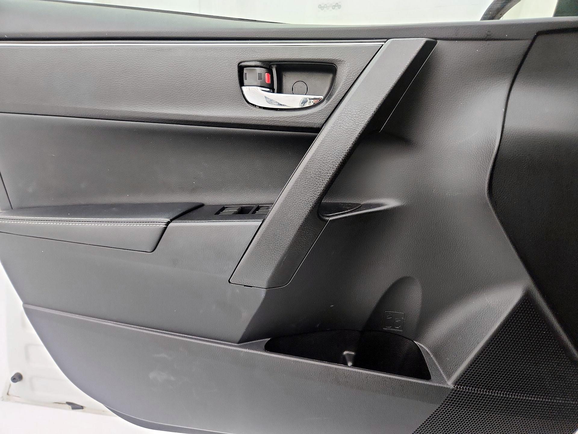 Thumbnail: 2019 Toyota Corolla - 12