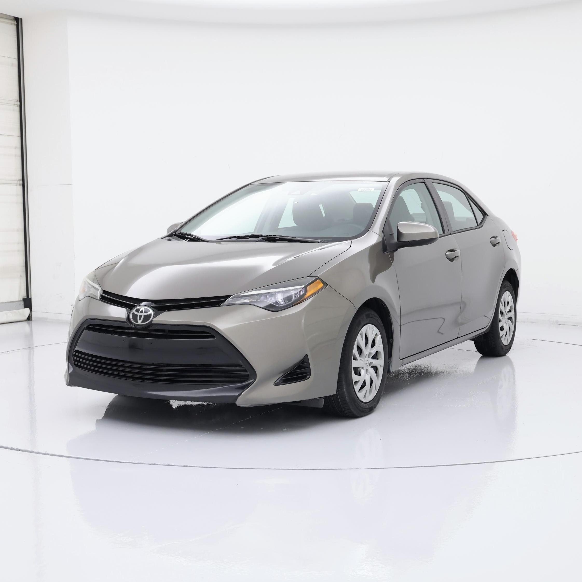 Thumbnail: 2017 Toyota Corolla - 4