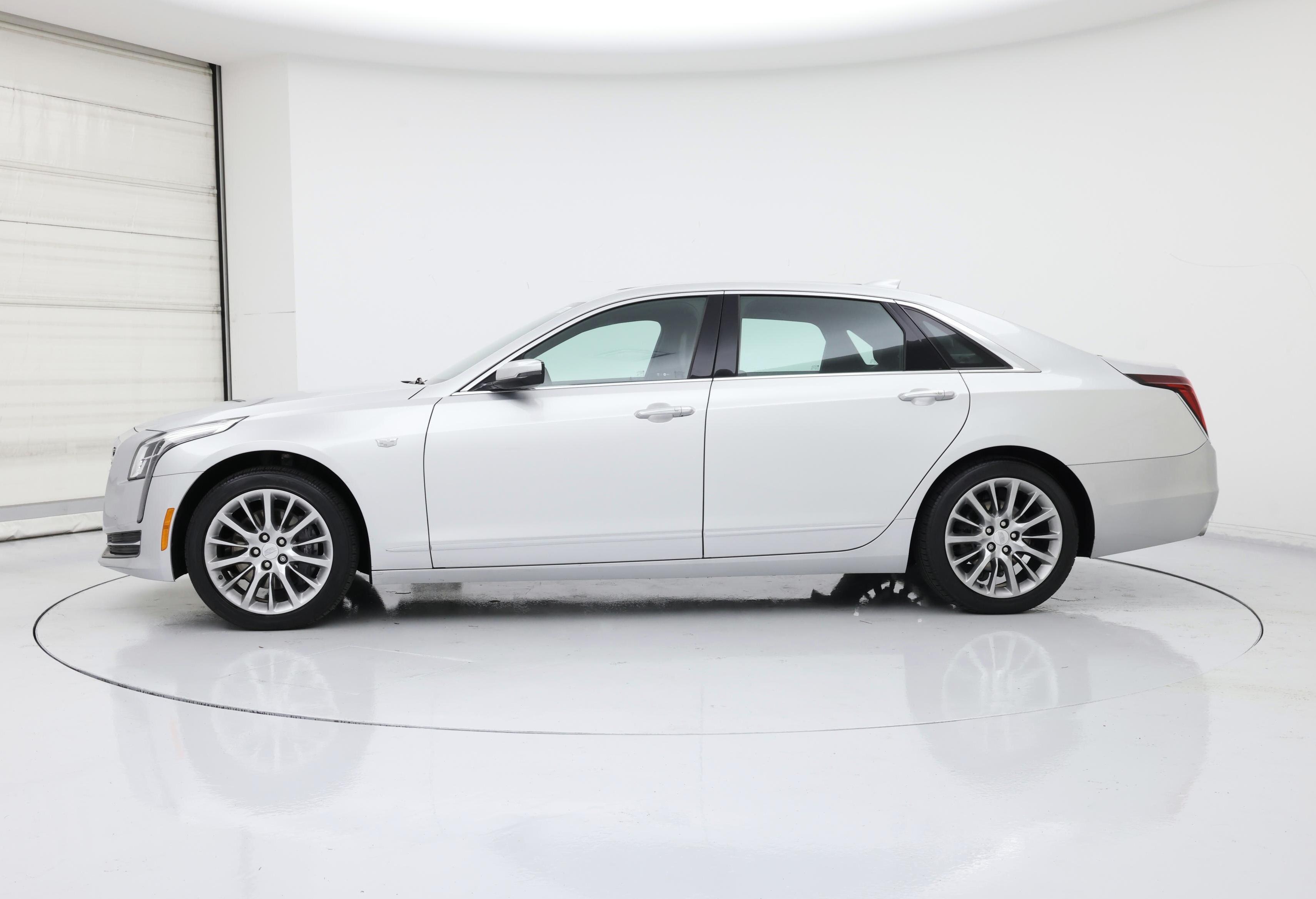 Thumbnail: 2017 Cadillac CT6 - 3