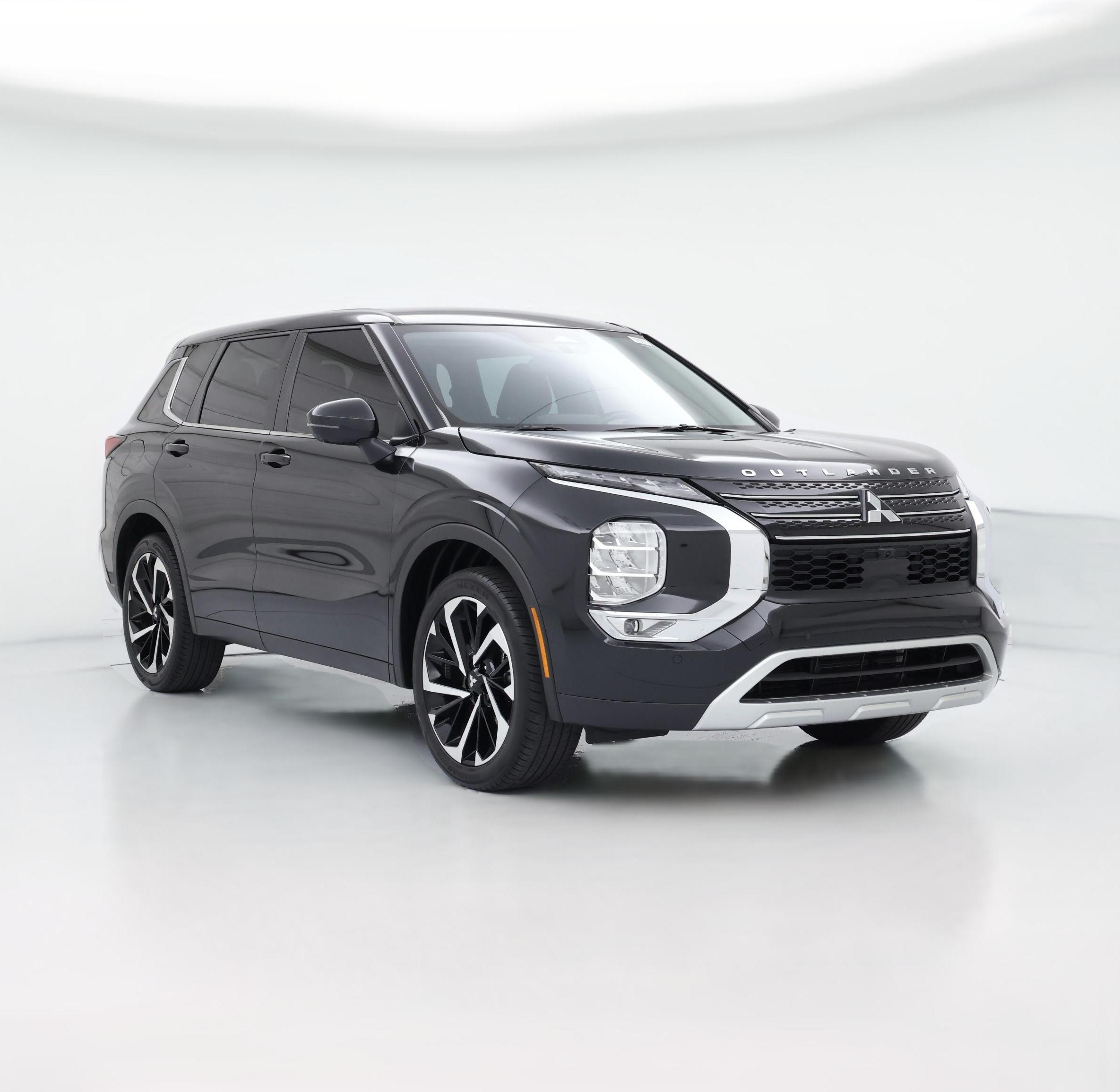 Thumbnail: 2023 Mitsubishi Outlander - 1