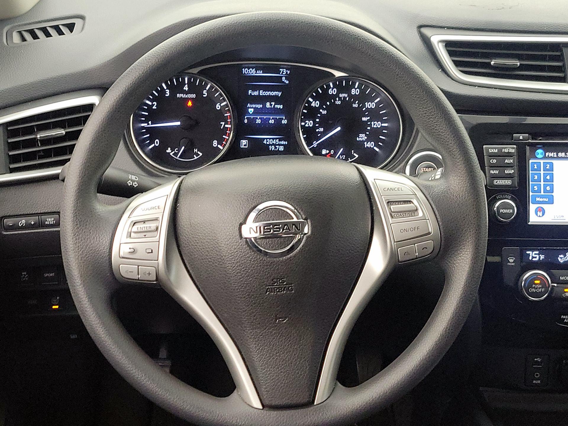 Thumbnail: 2015 Nissan Rogue - 10