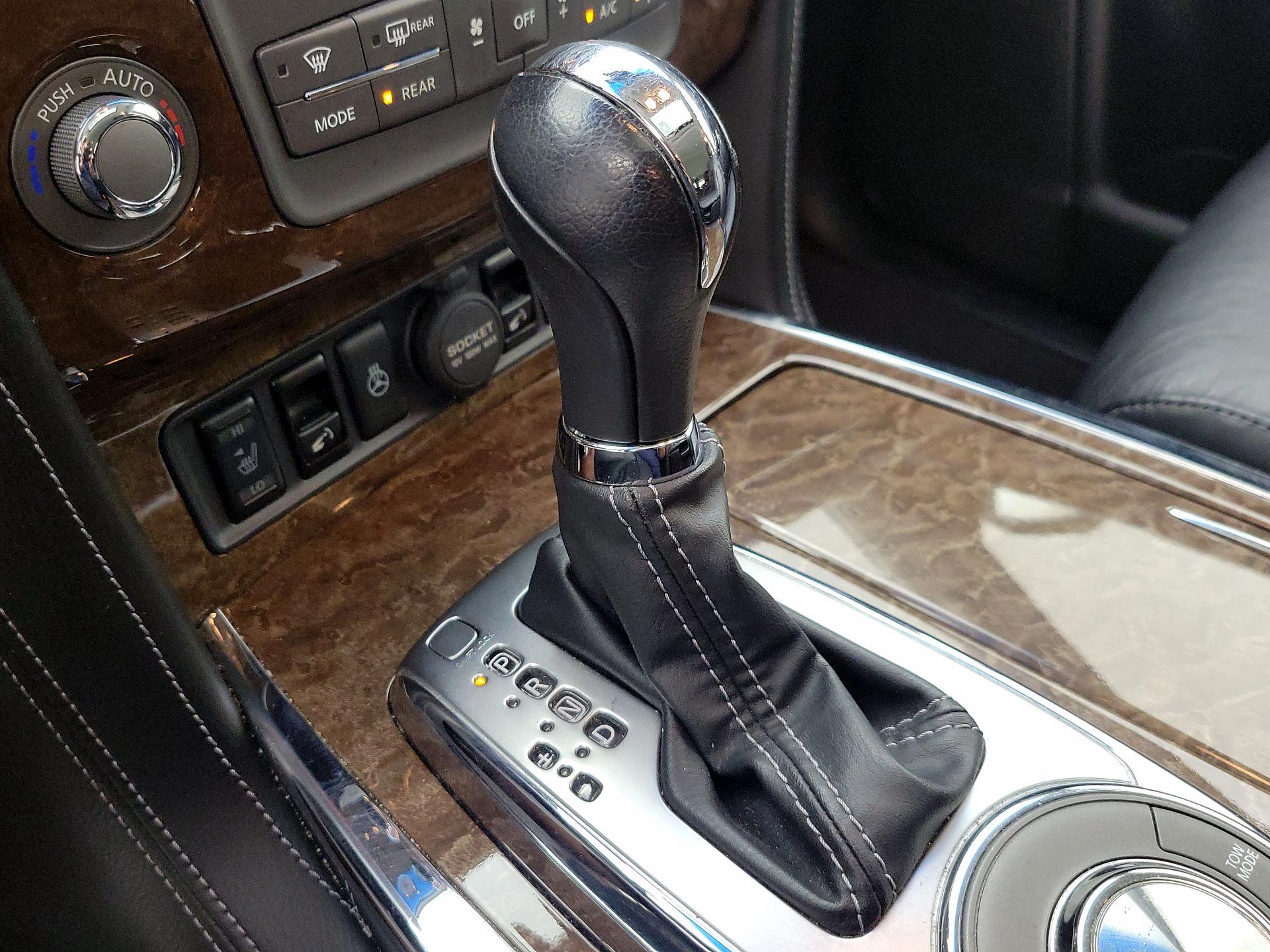 Thumbnail: 2015 INFINITI QX80 - 17