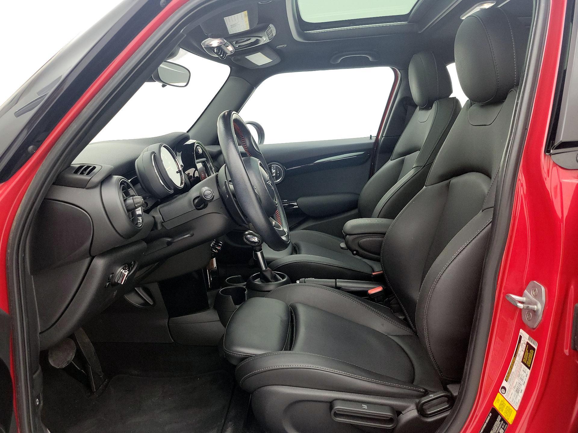Thumbnail: 2019 MINI Cooper Hardtop - 11