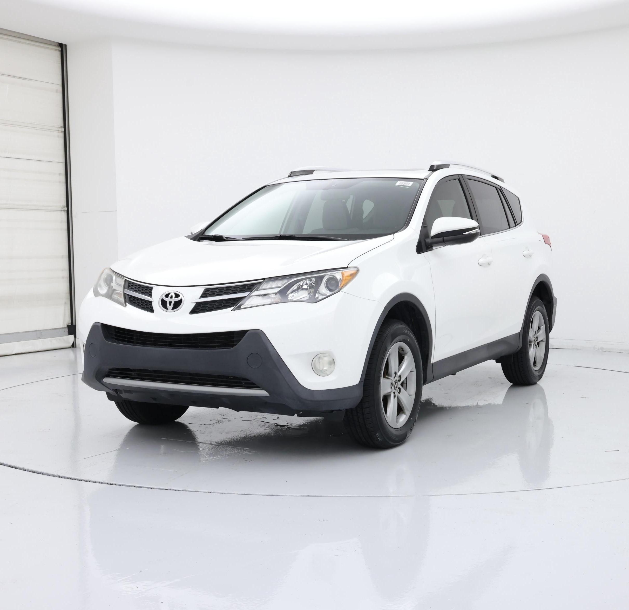 Thumbnail: 2015 Toyota RAV4 - 4