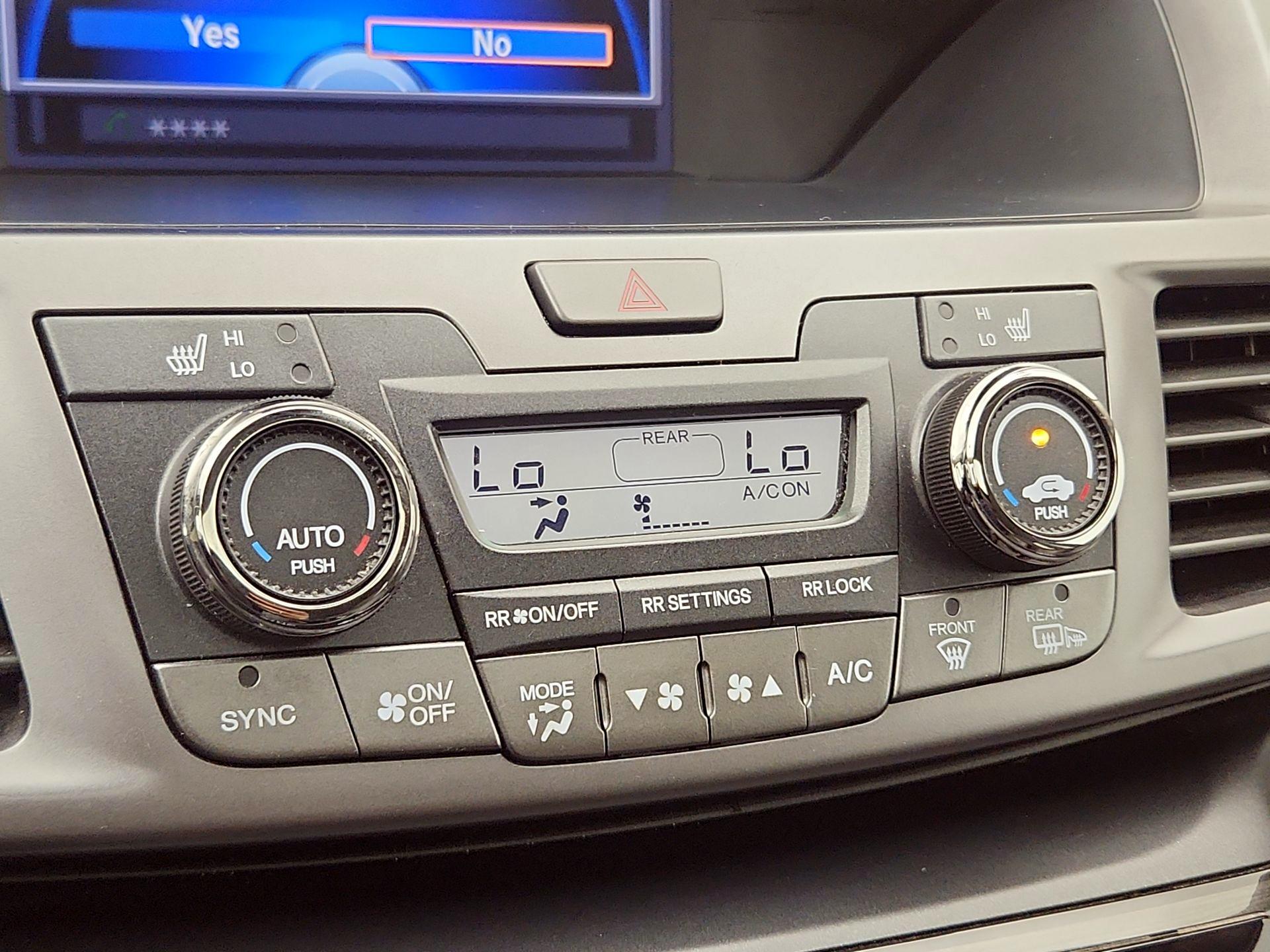 Thumbnail: 2014 Honda Odyssey - 17