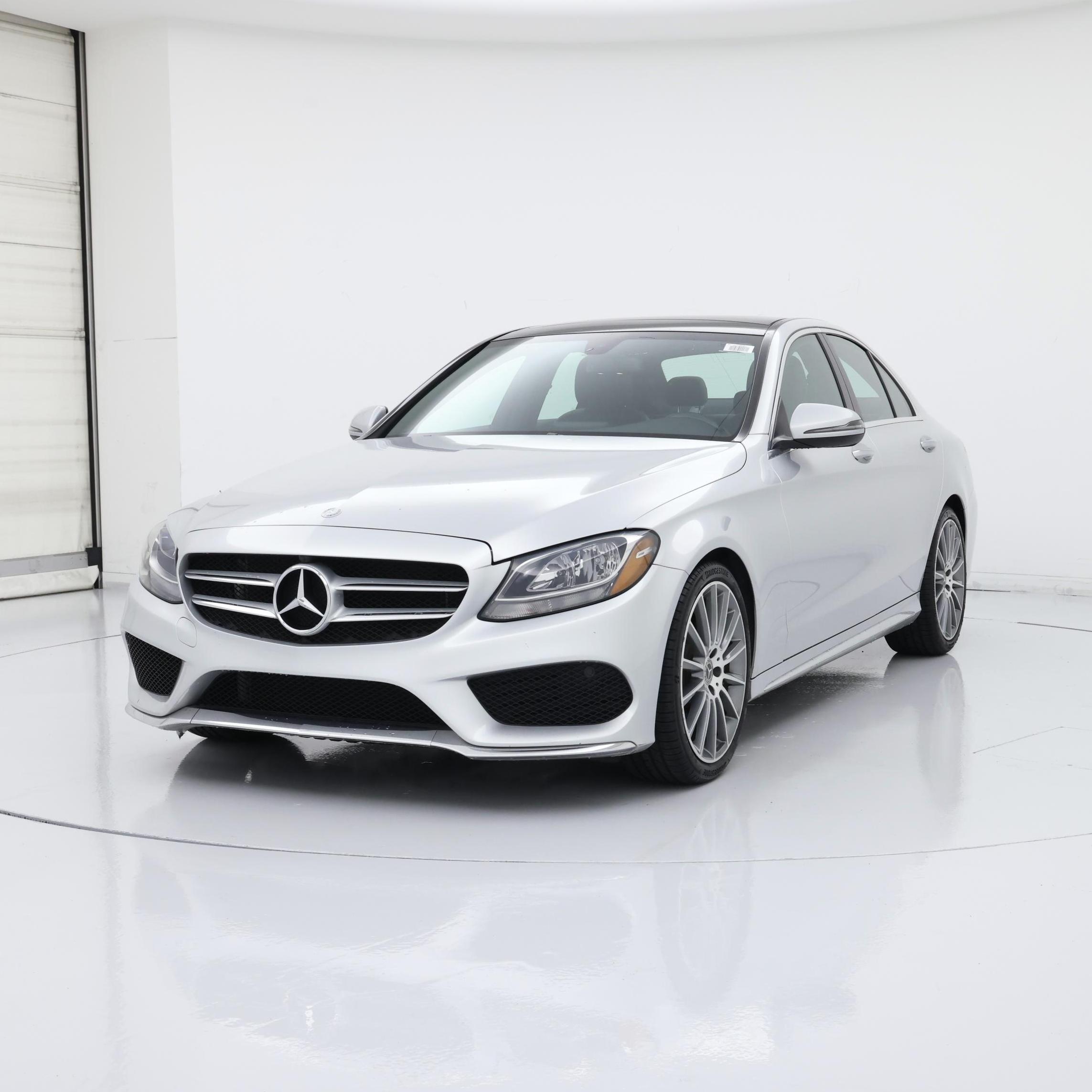 Thumbnail: 2017 Mercedes-Benz C-Class - 4