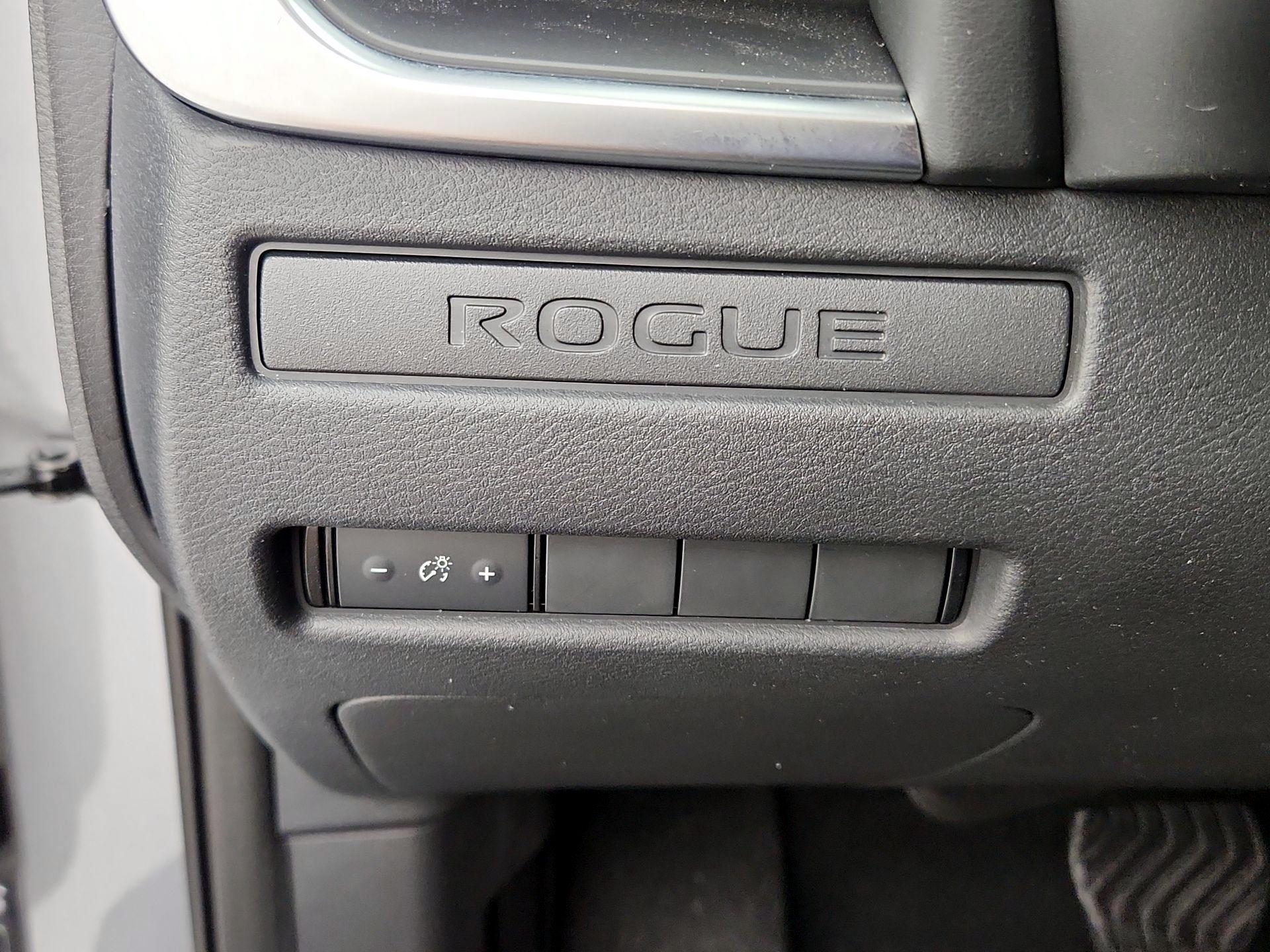 Thumbnail: 2021 Nissan Rogue - 13