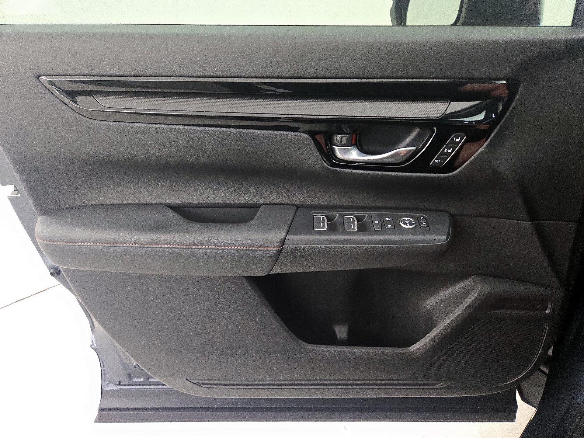 Thumbnail: 2023 Honda CR-V - 12