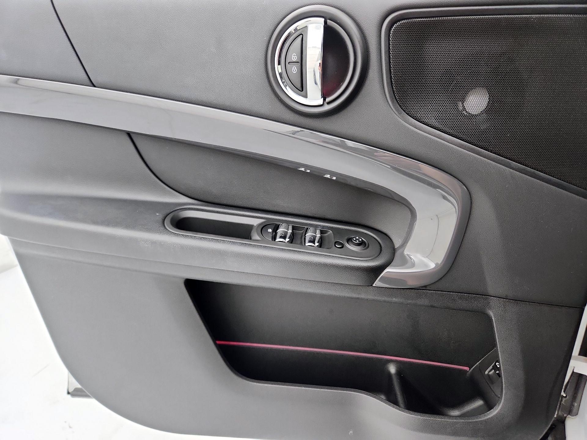 Thumbnail: 2019 MINI Cooper Countryman - 12