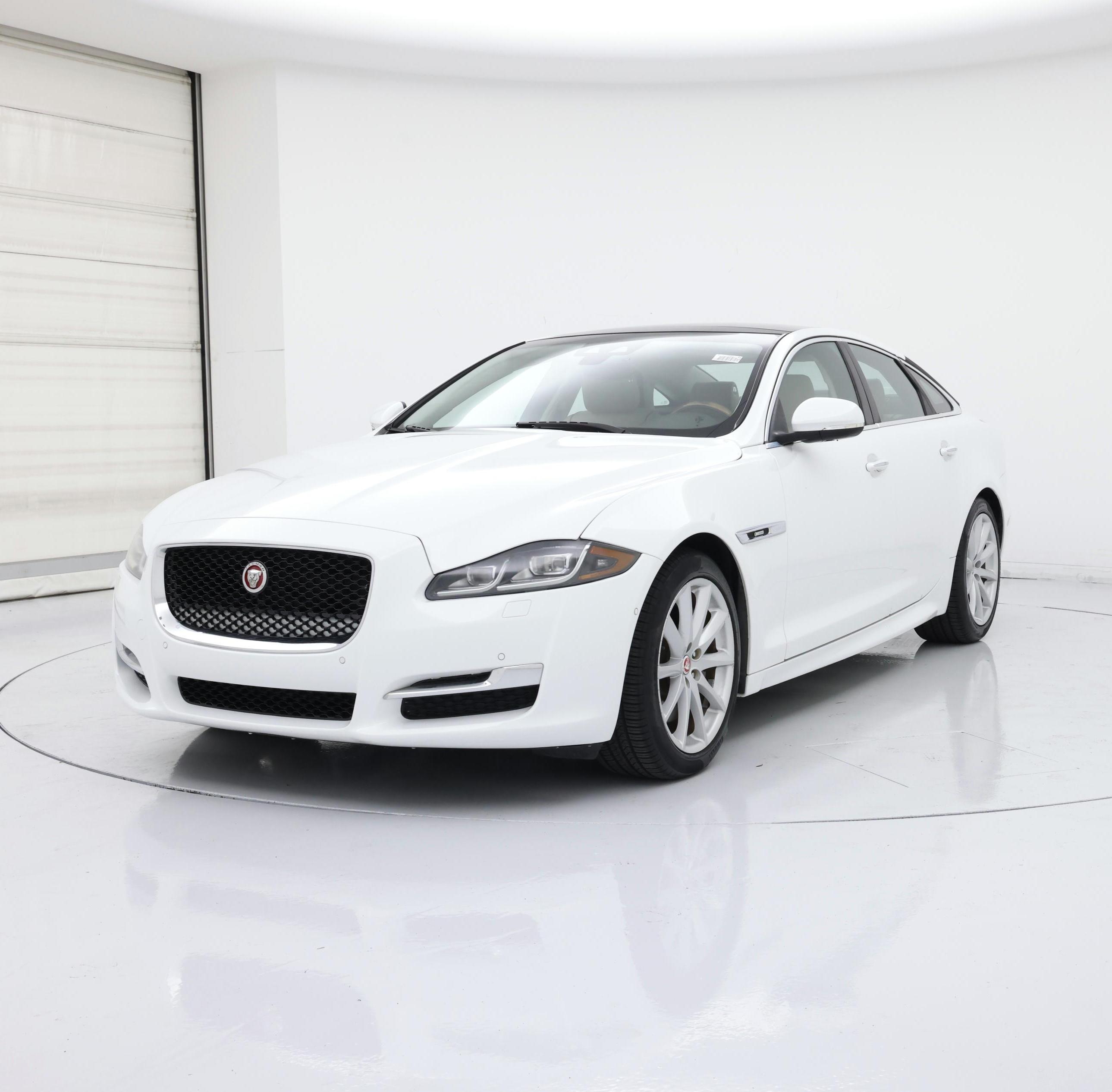 Thumbnail: 2018 Jaguar XJ - 4