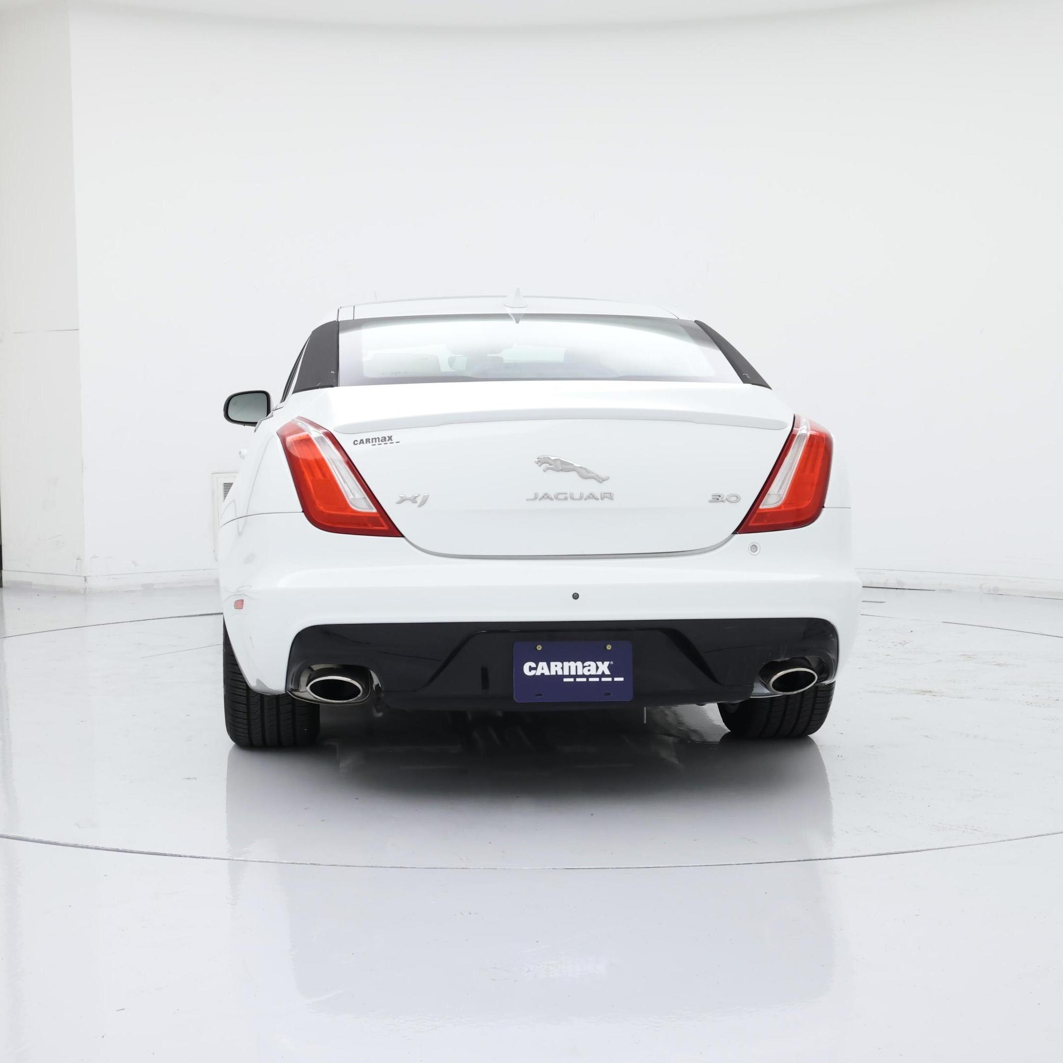 Thumbnail: 2018 Jaguar XJ - 6